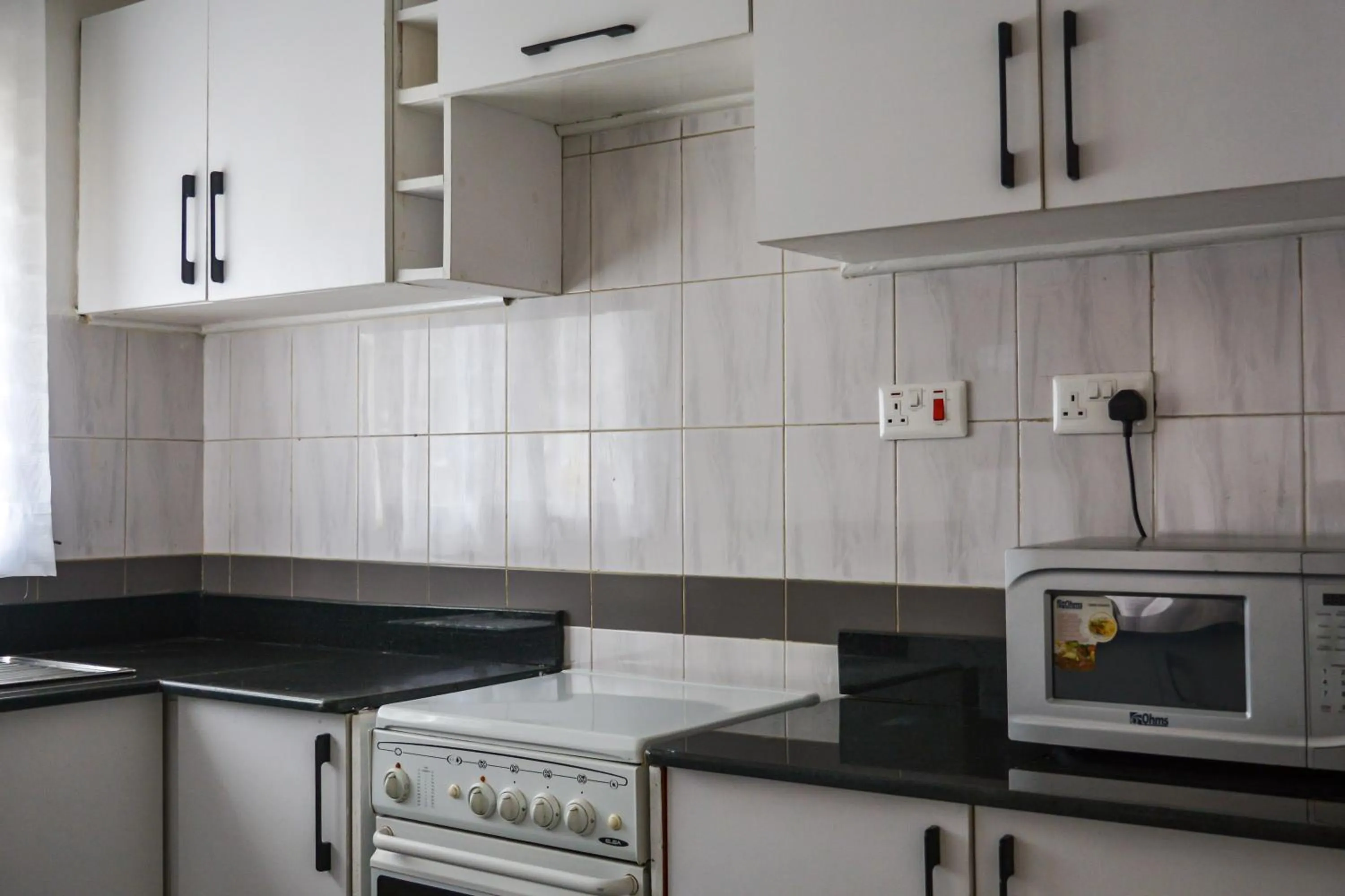 Kitchen or kitchenette in Brickwood Apartments