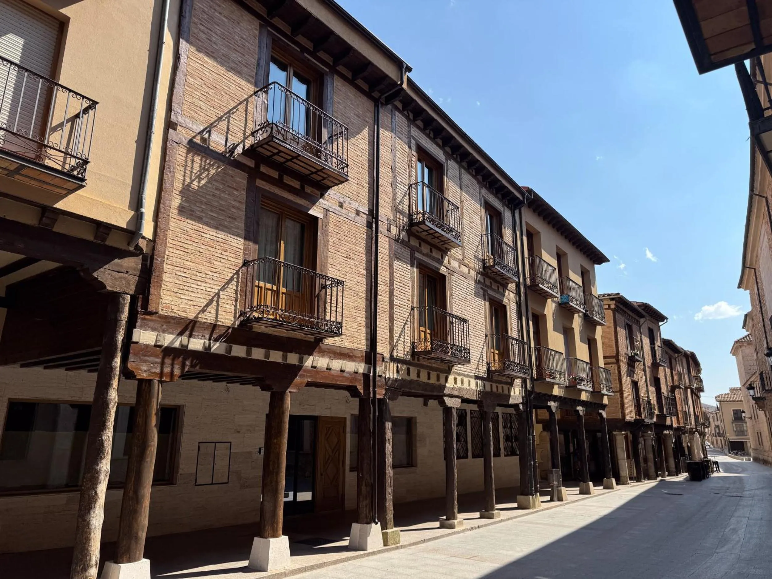 Property building in Akla Burgo de Osma