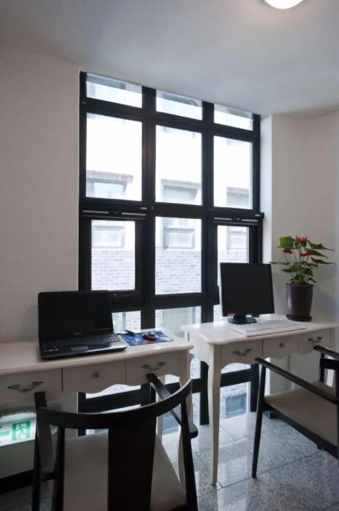 Day in Myeongdong Ecohouse