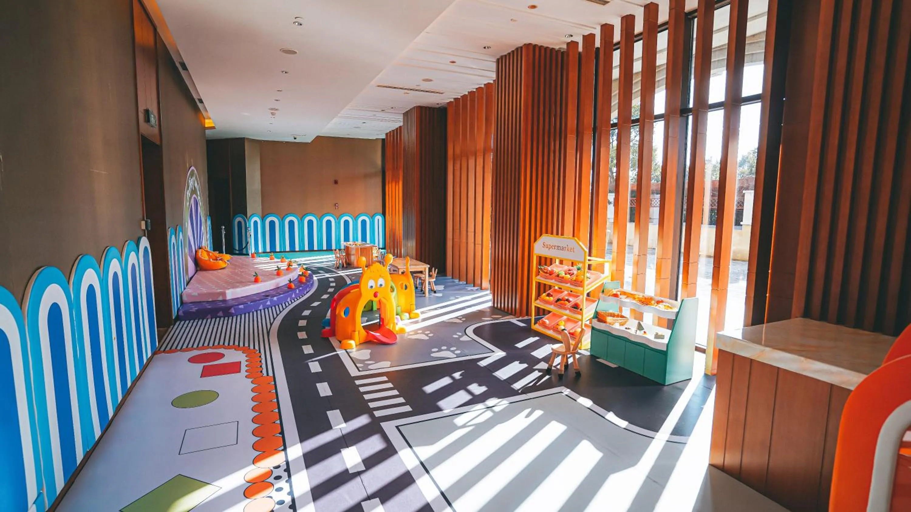 Children play ground, Bed in DoubleTree by Hilton Ningbo - Chunxiao