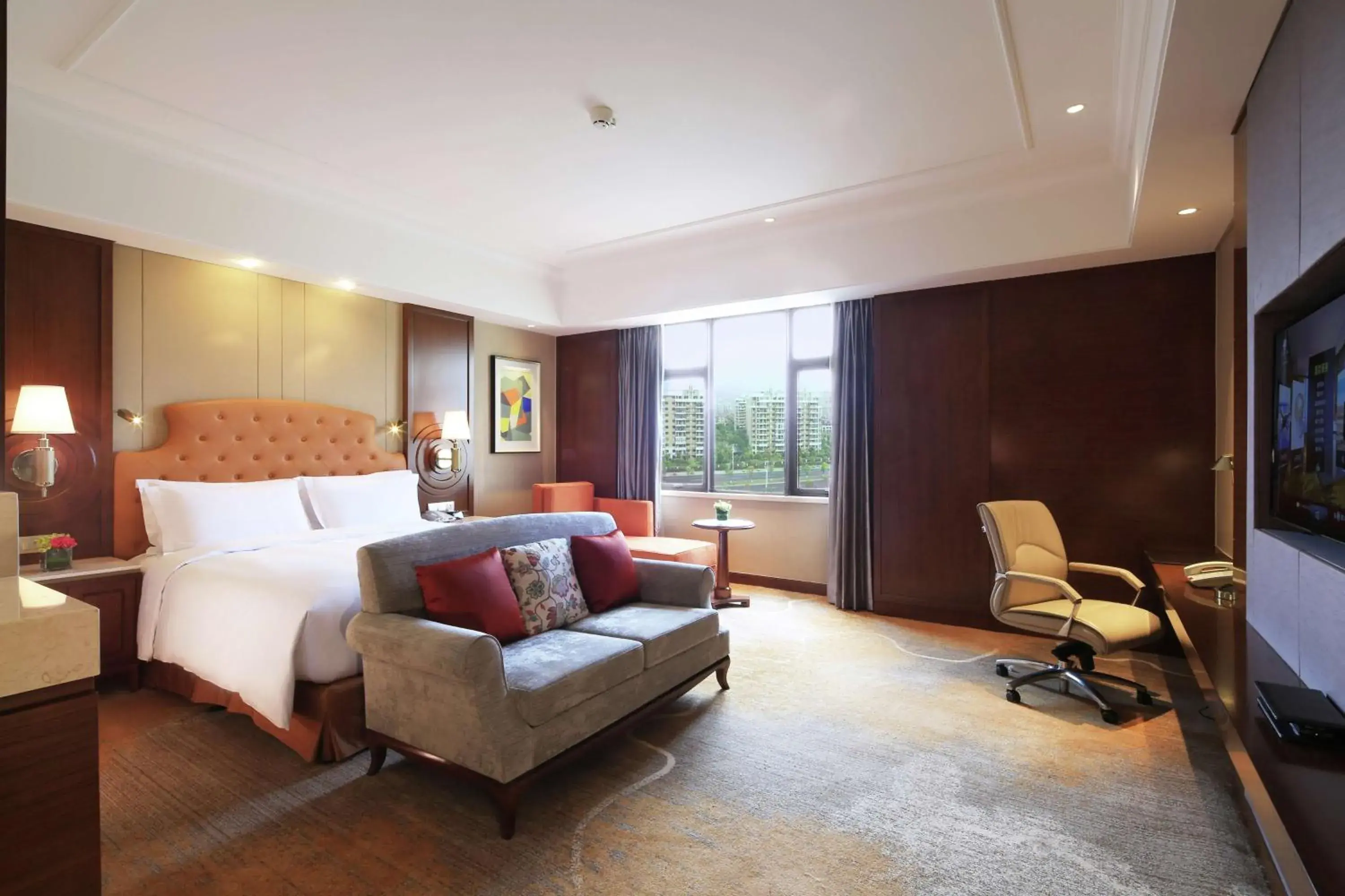 Premier King Room in DoubleTree by Hilton Ningbo - Chunxiao Premier King Room in DoubleTree by Hilton Ningbo - Chunxiao