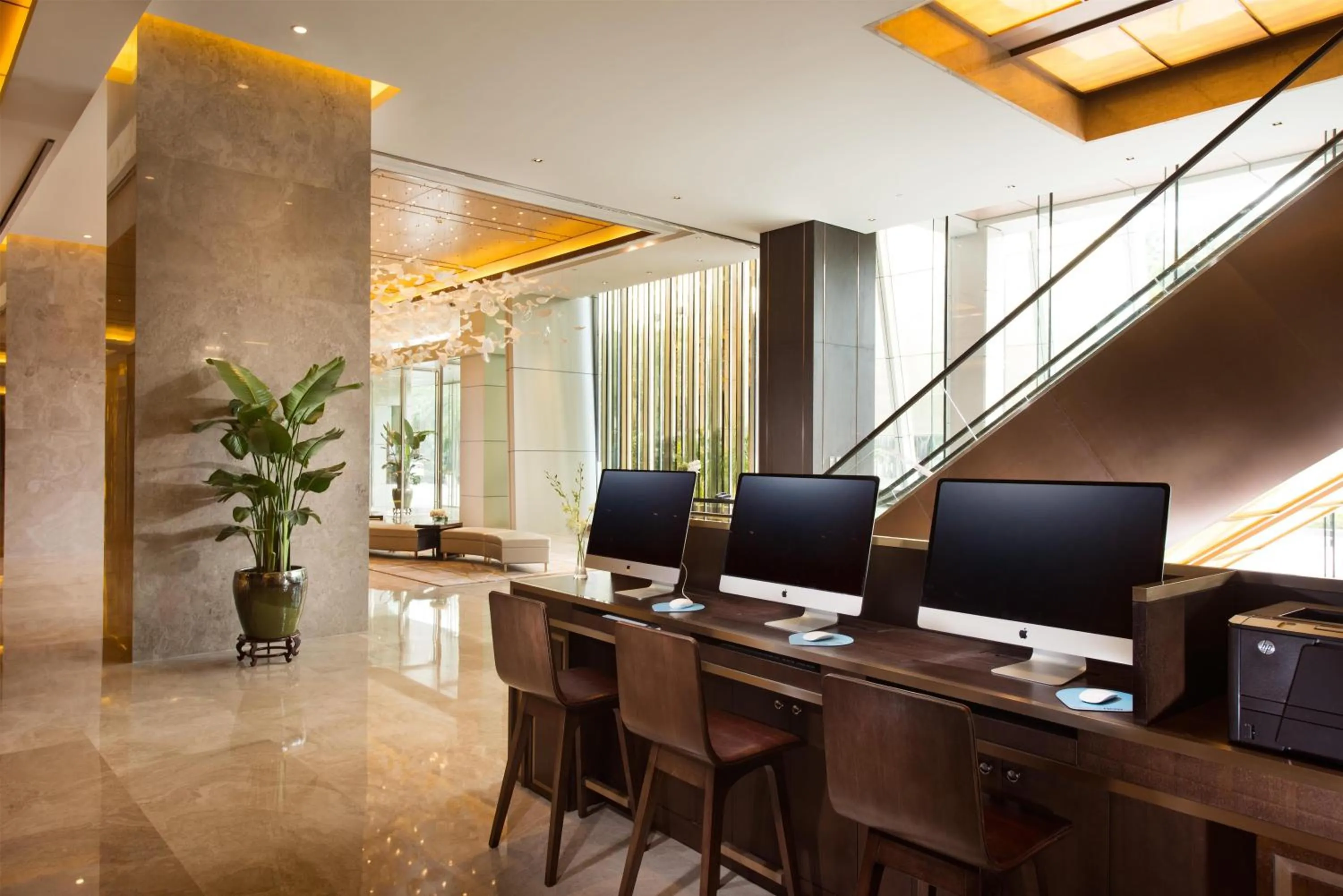 Business facilities in Hilton Shenzhen Futian