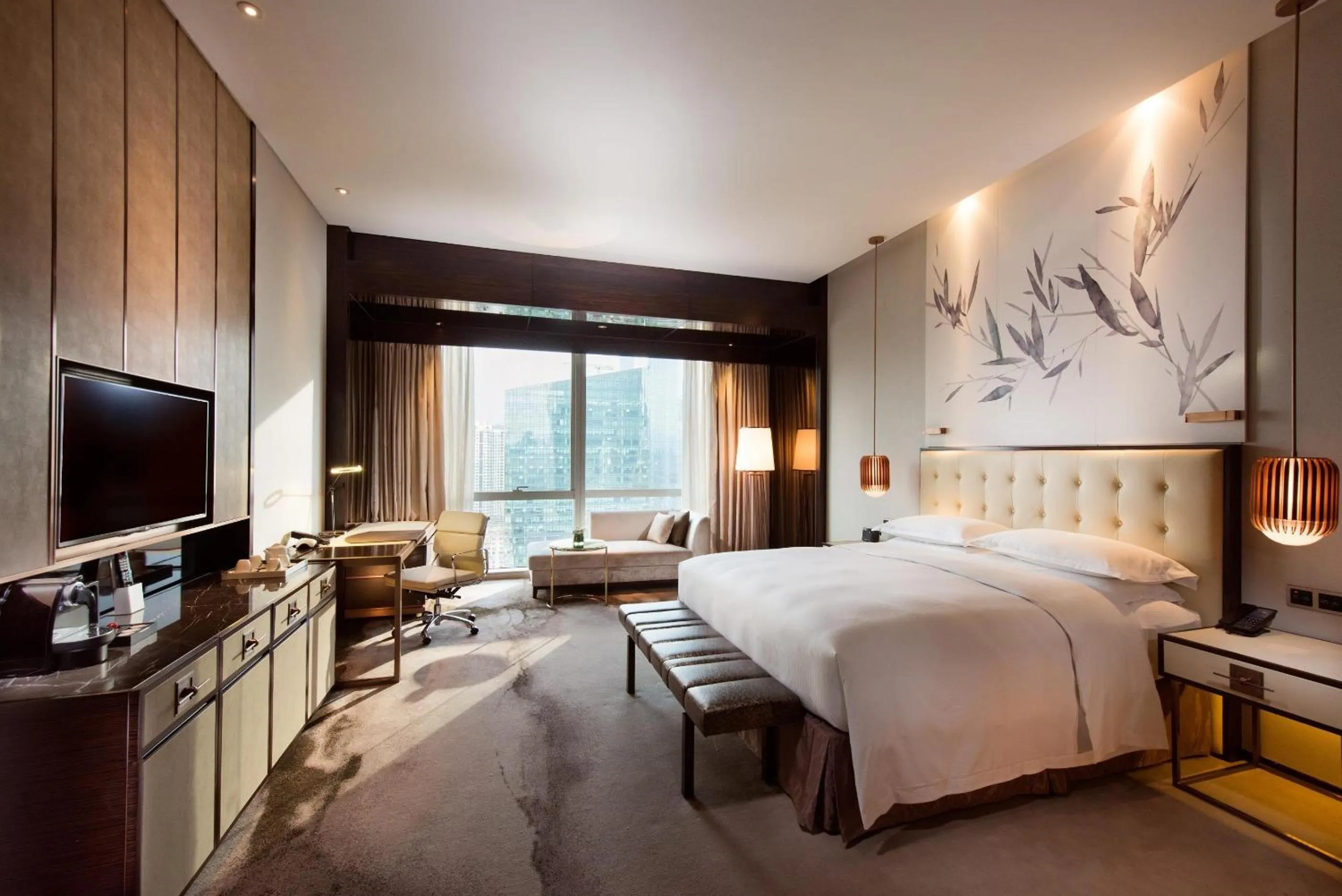 Bed in Hilton Shenzhen Futian