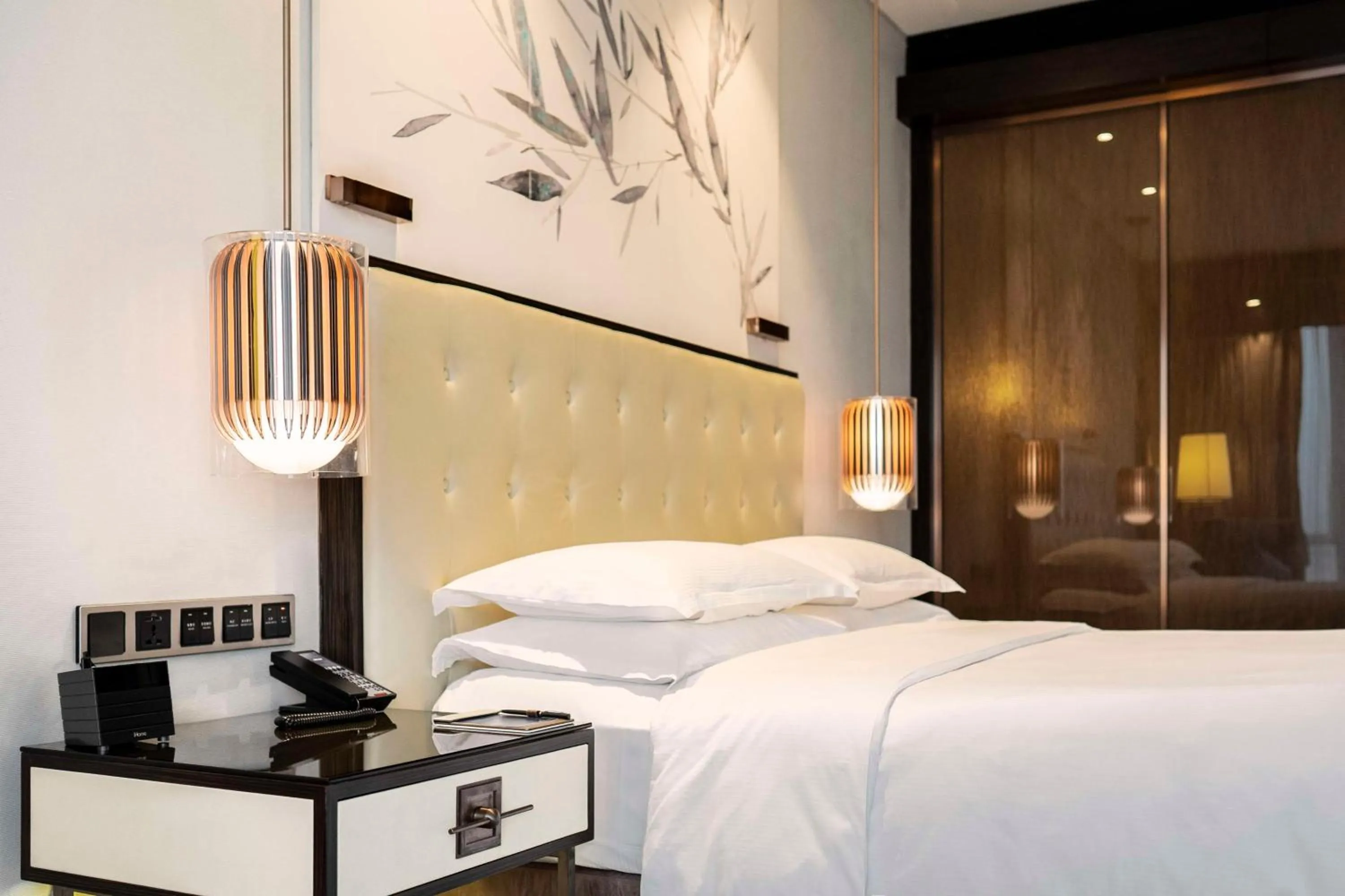 Bed in Hilton Shenzhen Futian