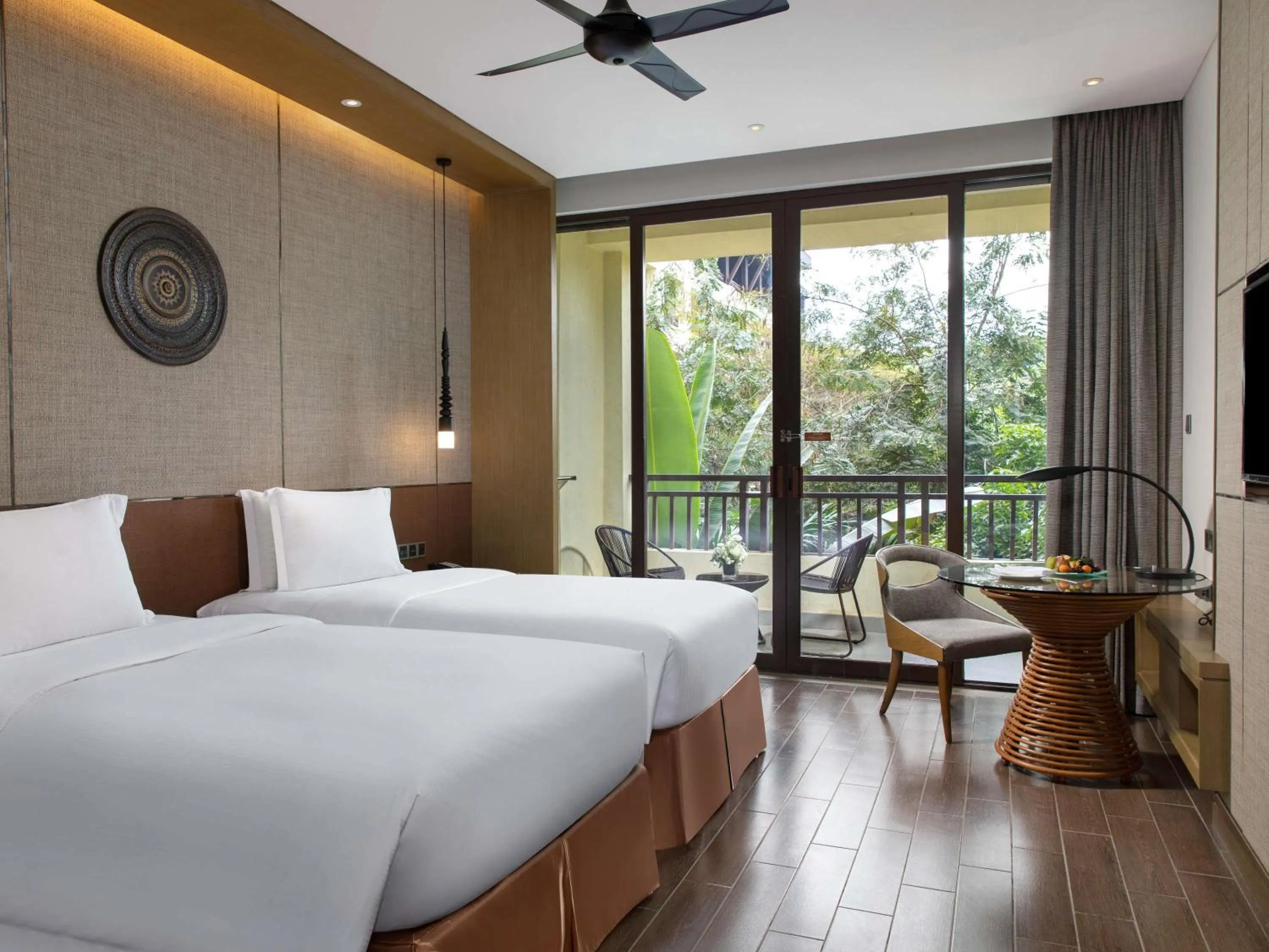 Bedroom, Bed in Pullman Resort Xishuangbanna