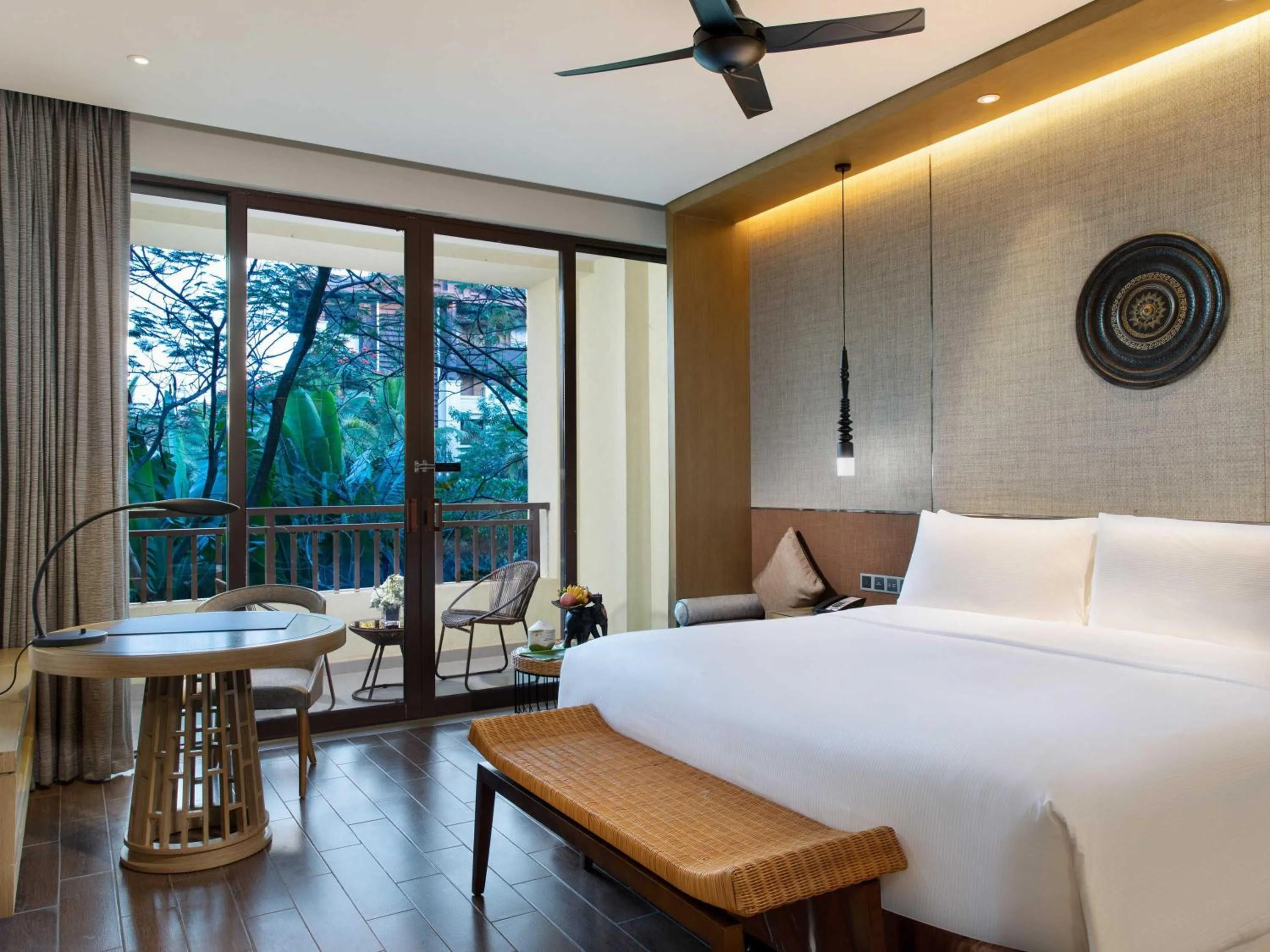 Bedroom, Bed in Pullman Resort Xishuangbanna