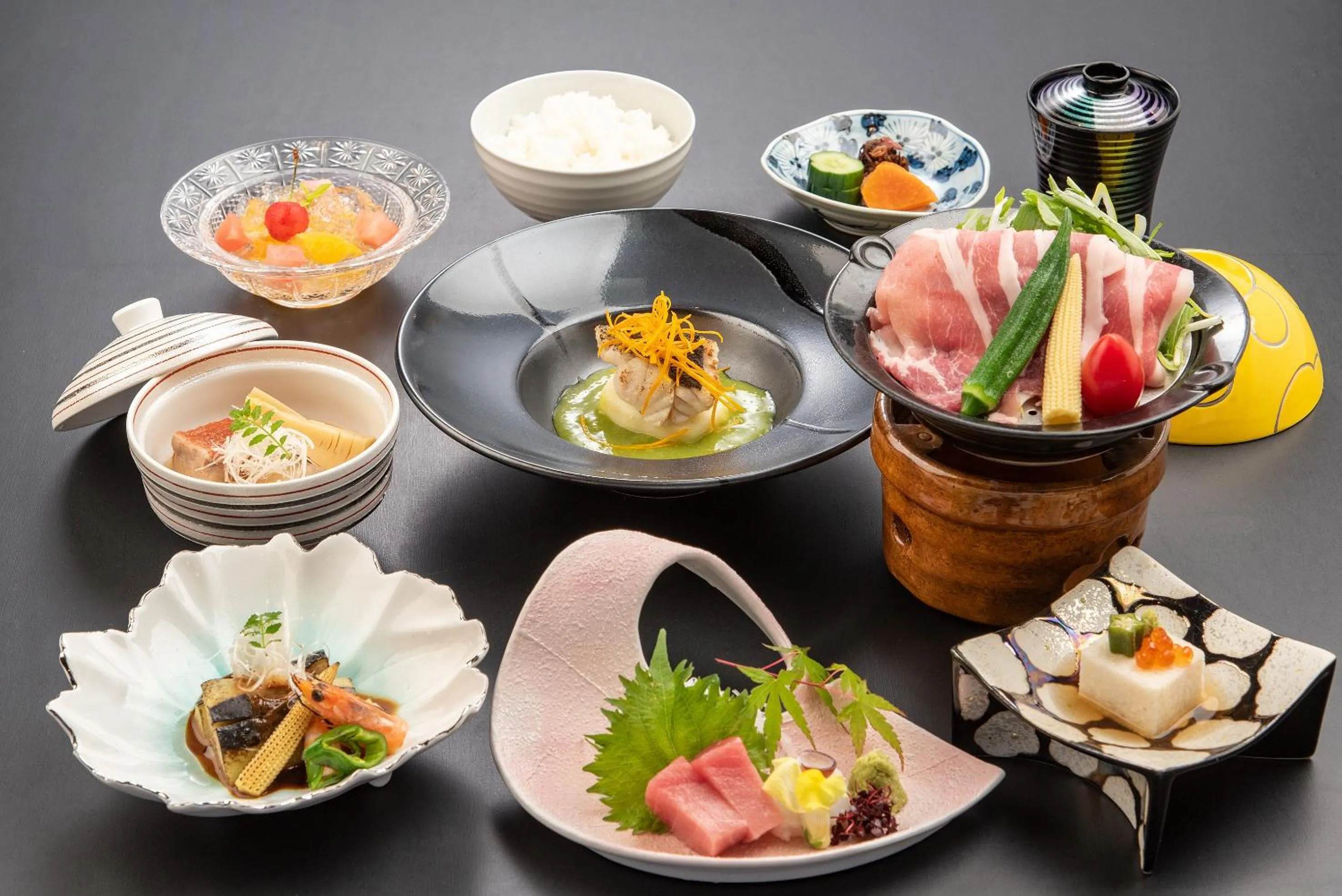 Food and drinks in Ishinoya Izunagaoka - TKP Hotels & Resorts