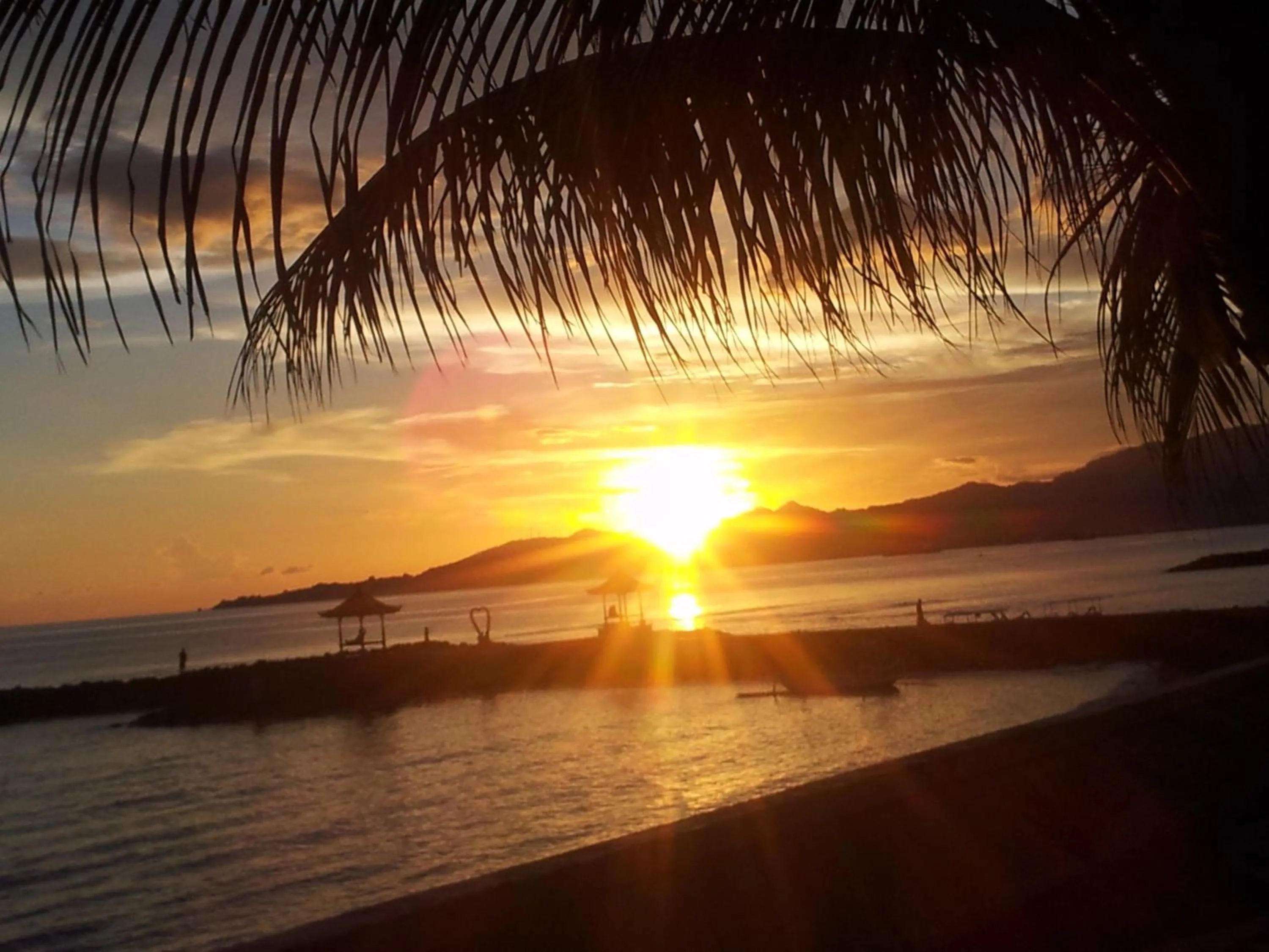 Beach in Segara Wangi Beach Cottages