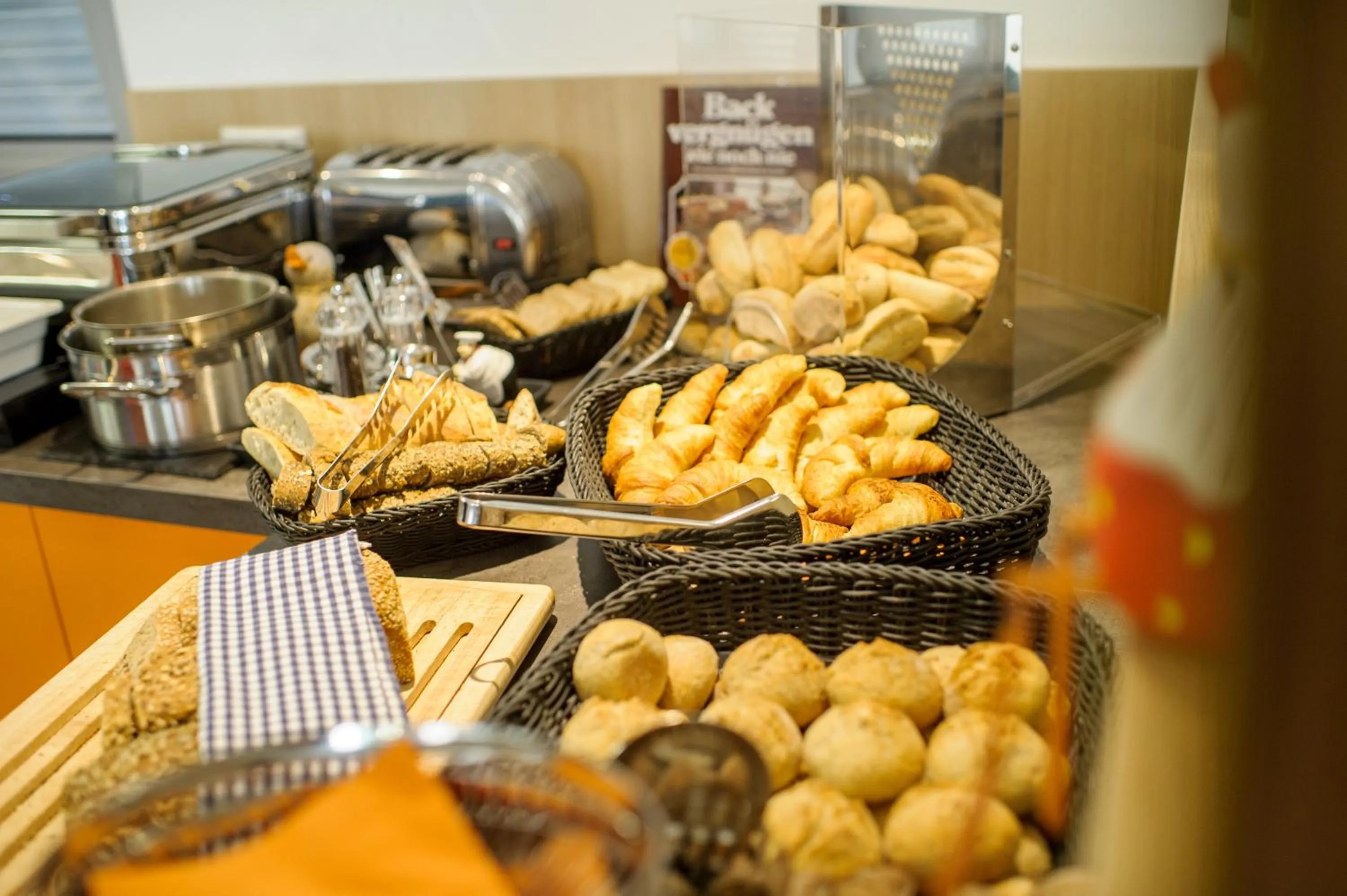 Breakfast in Book Hotel Leipzig