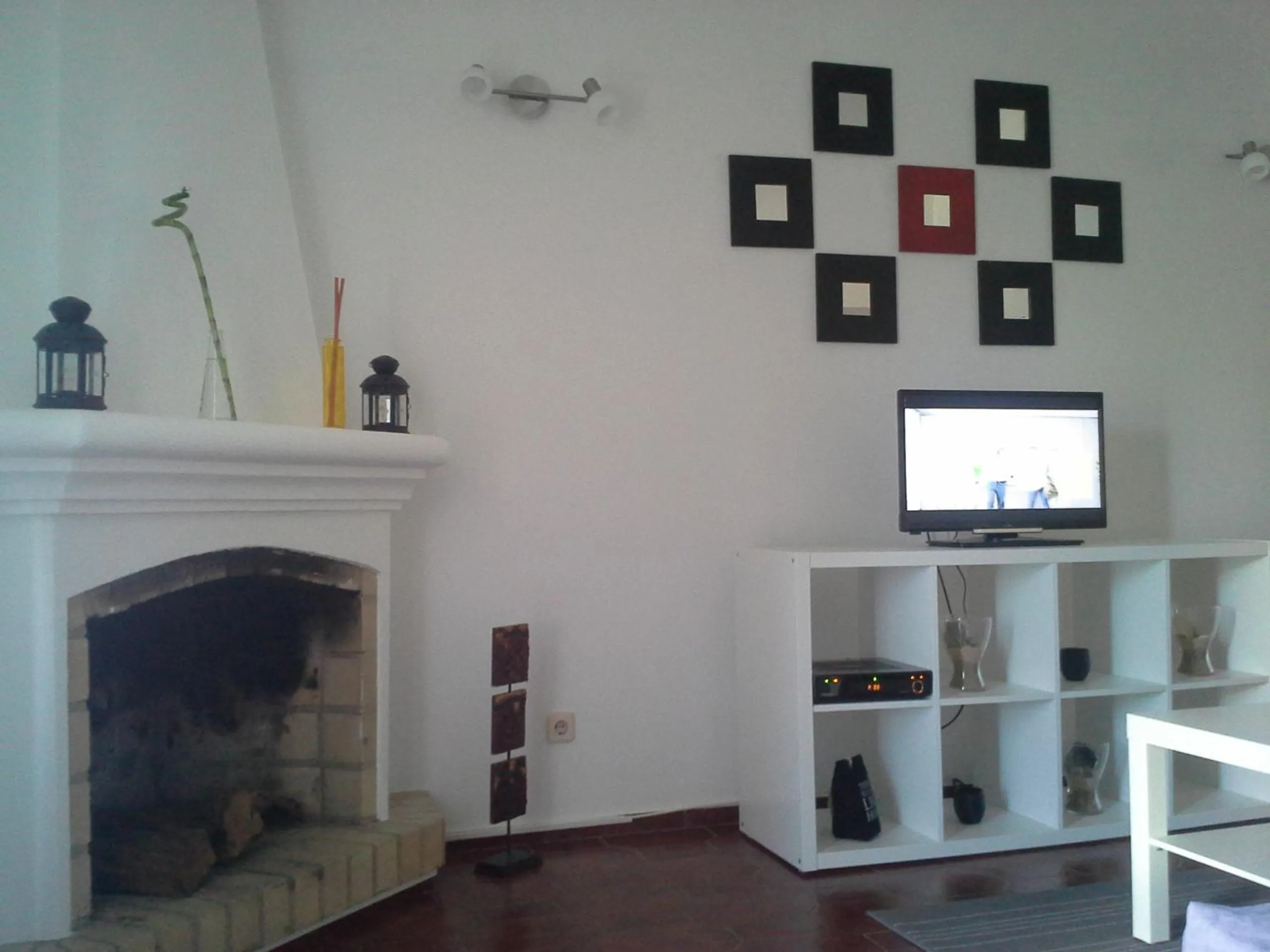 Communal lounge/ TV room in Lagos Charming Villas