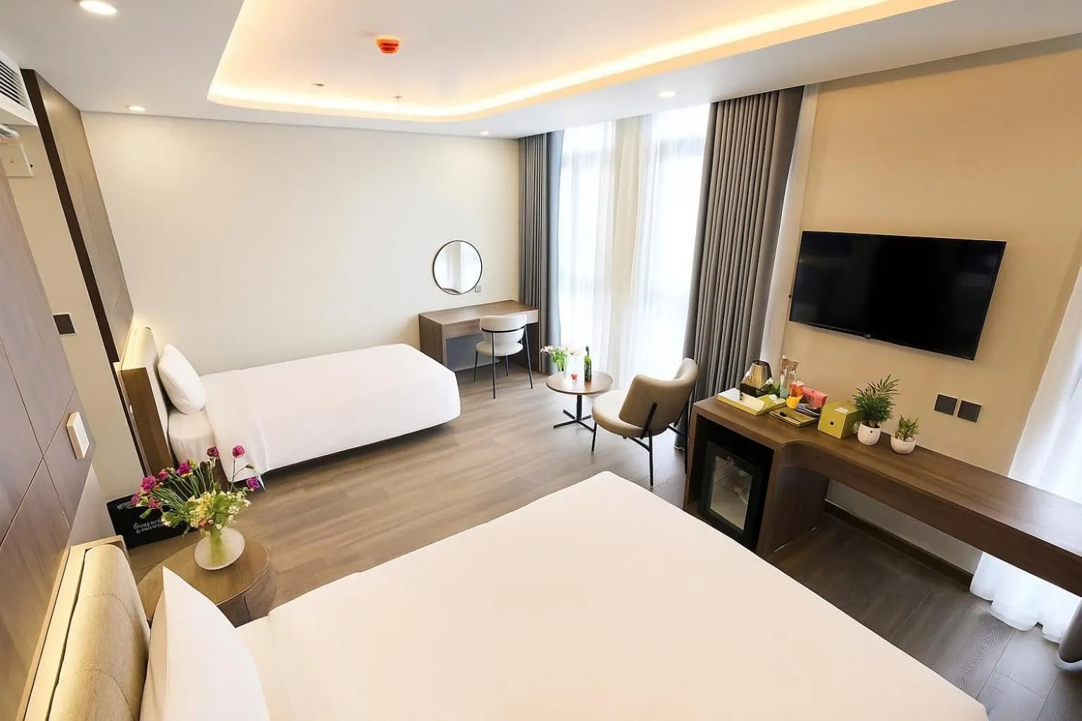 Bedroom, Bed in Nature Hotel - Lac Long Quan