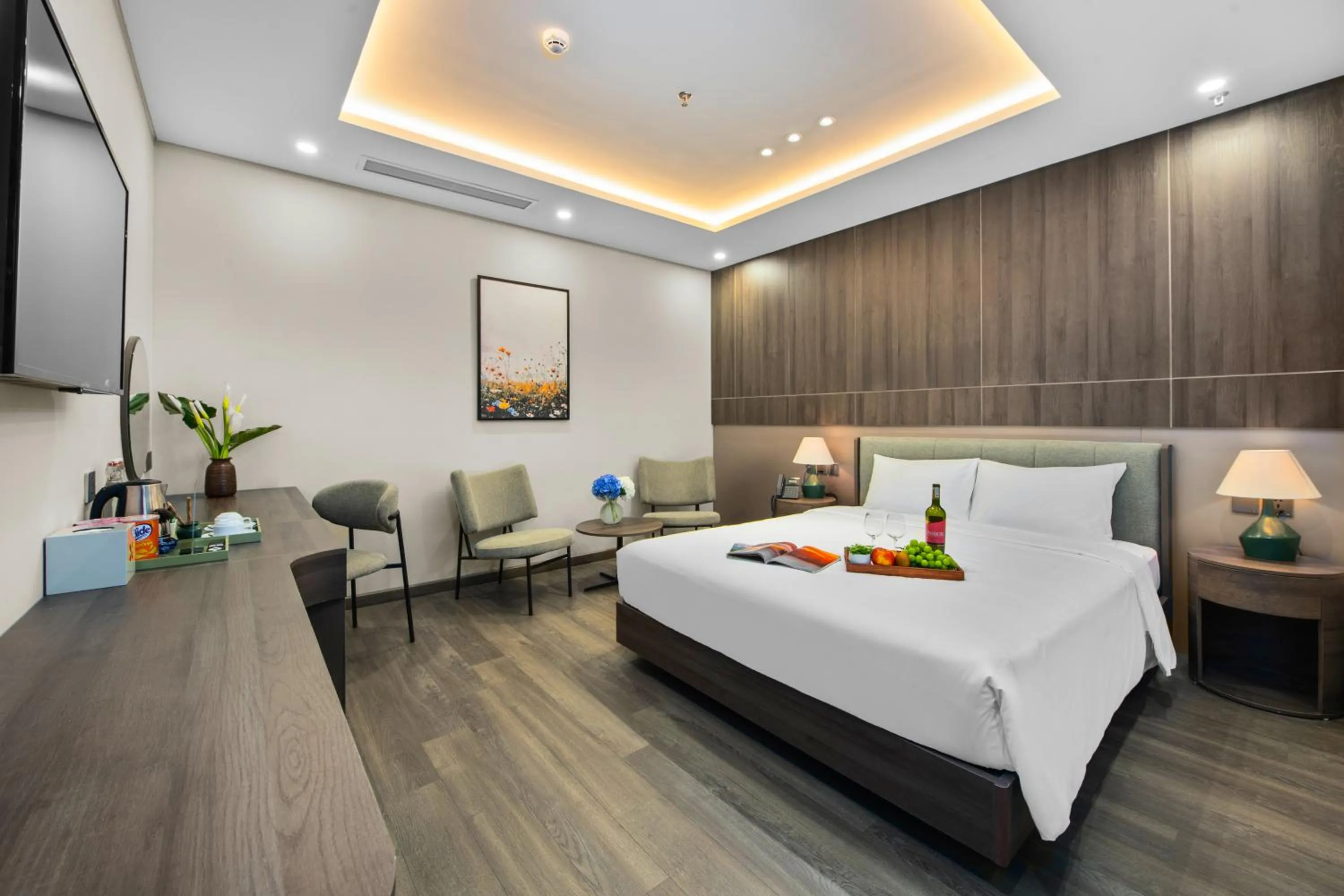 Bedroom, Bed in Nature Hotel - Lac Long Quan