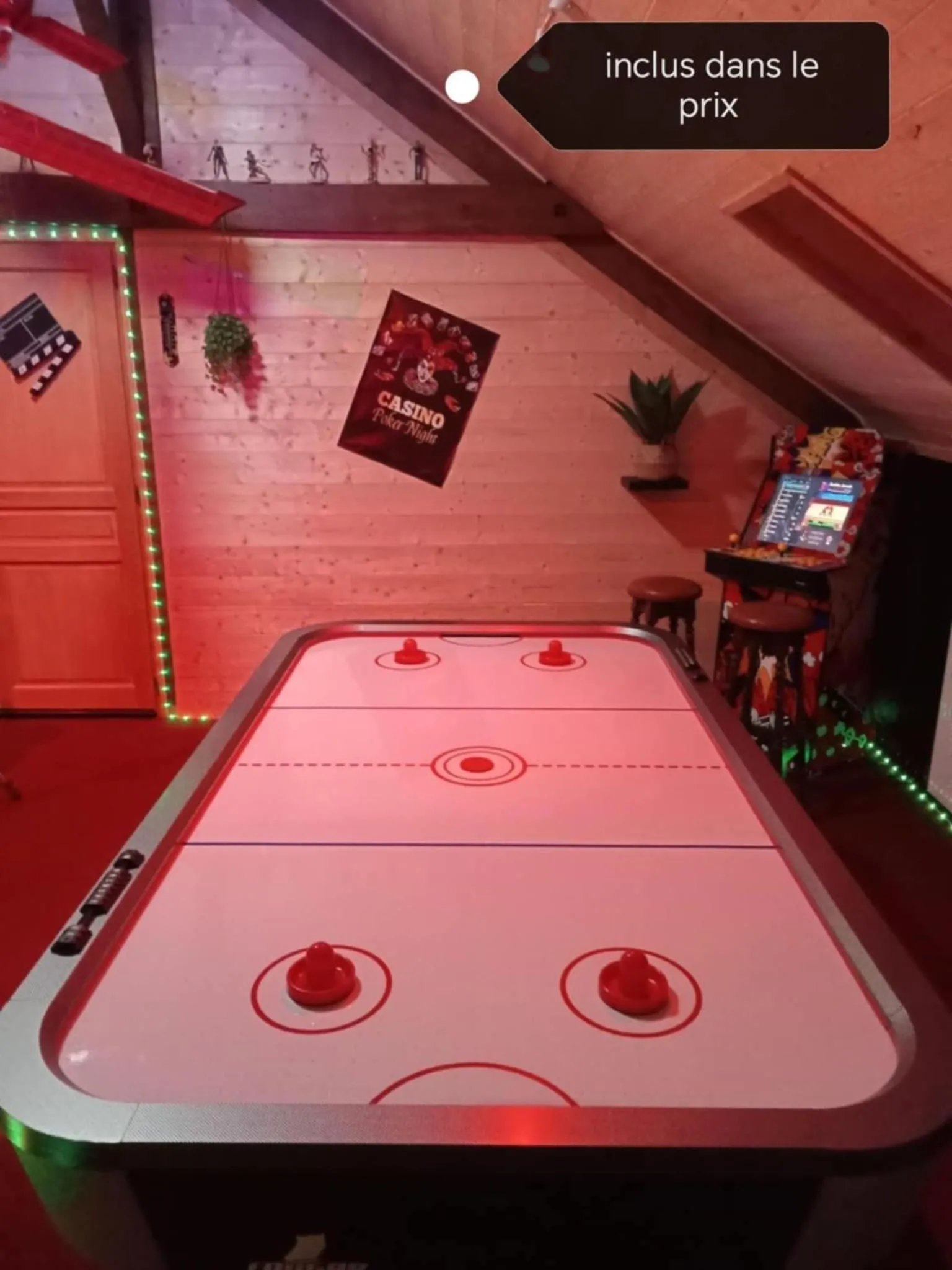 Game Room in A l'Orée du Parc