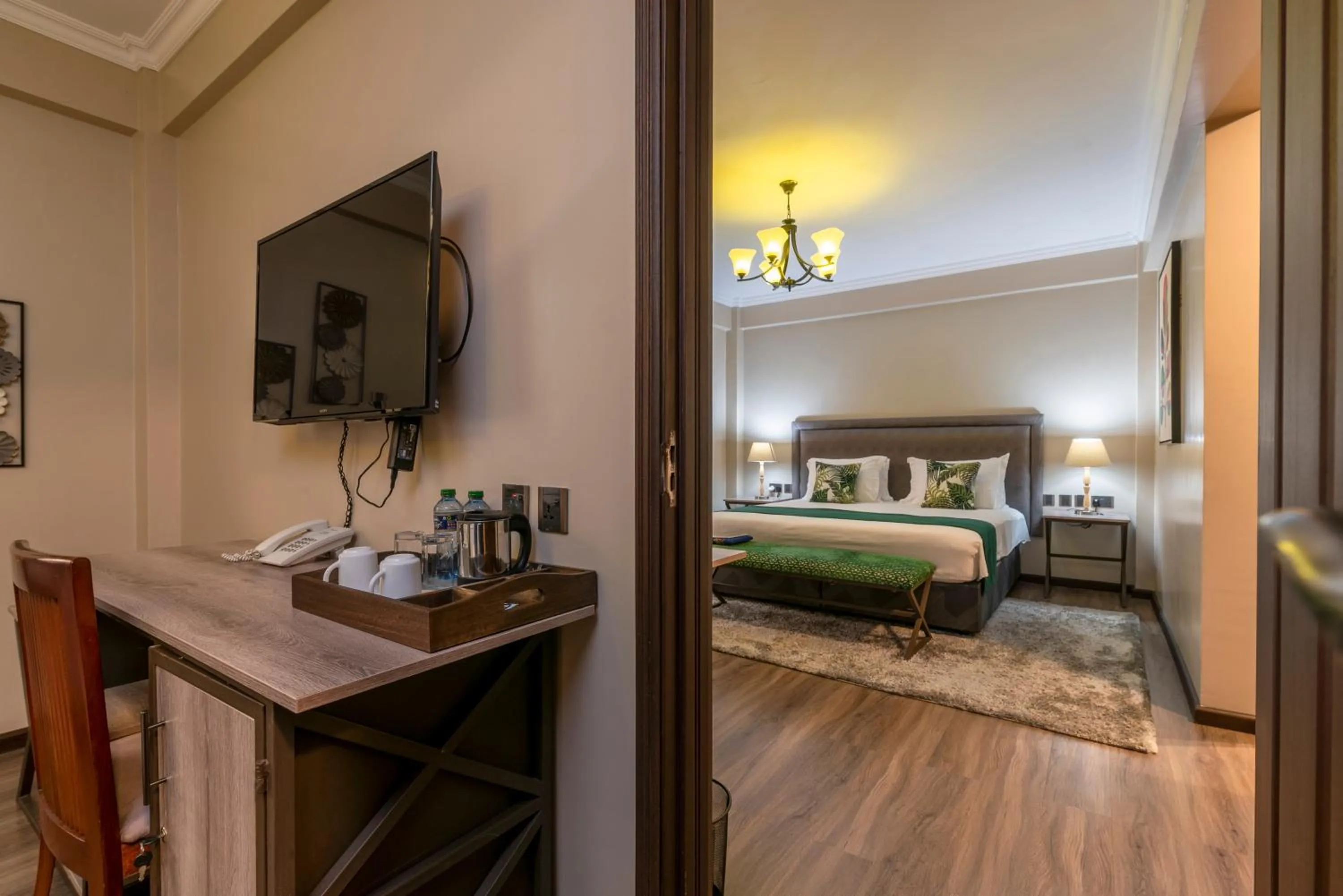 TV and multimedia, Bed in Fair Acres Boutique Hotel Karen