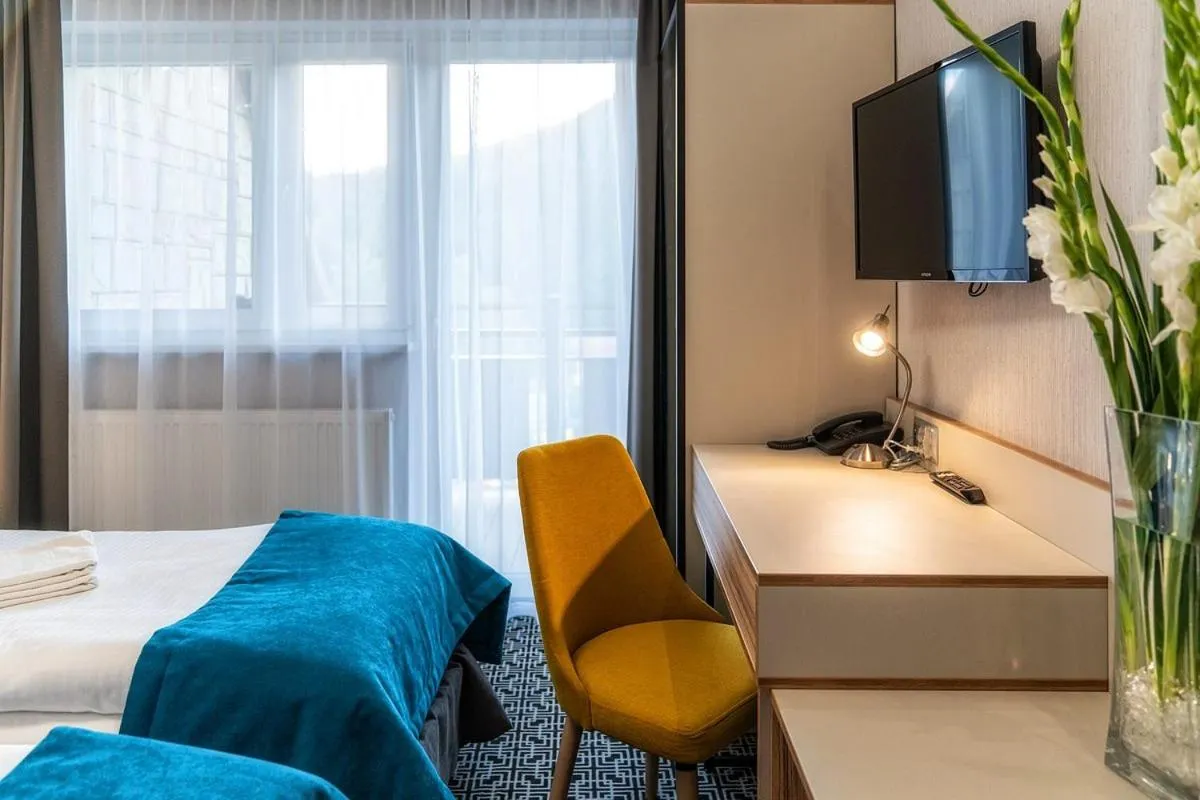 Photo of the whole room, Bed in Hotel Stok