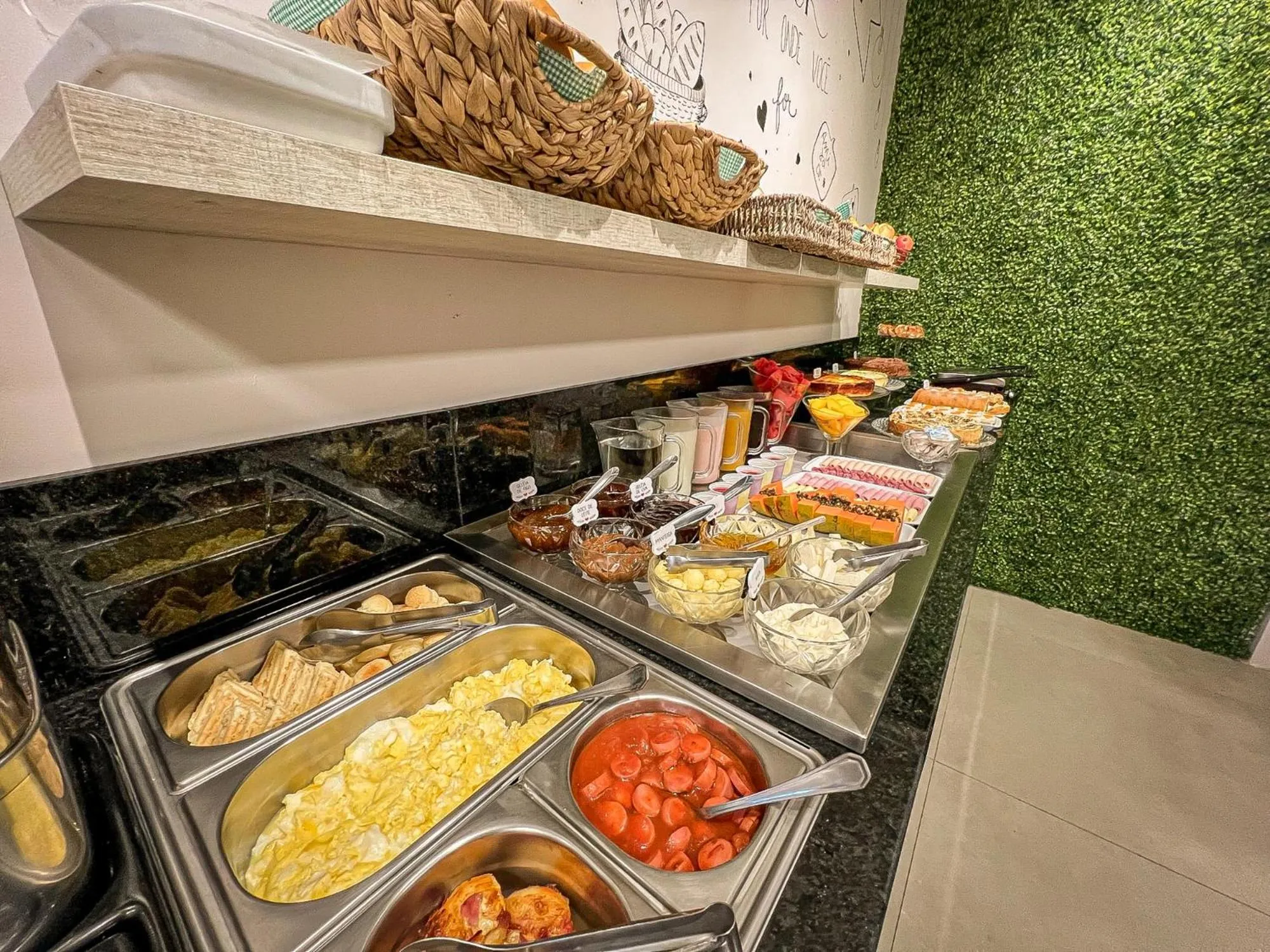 Breakfast in Pousada Viena