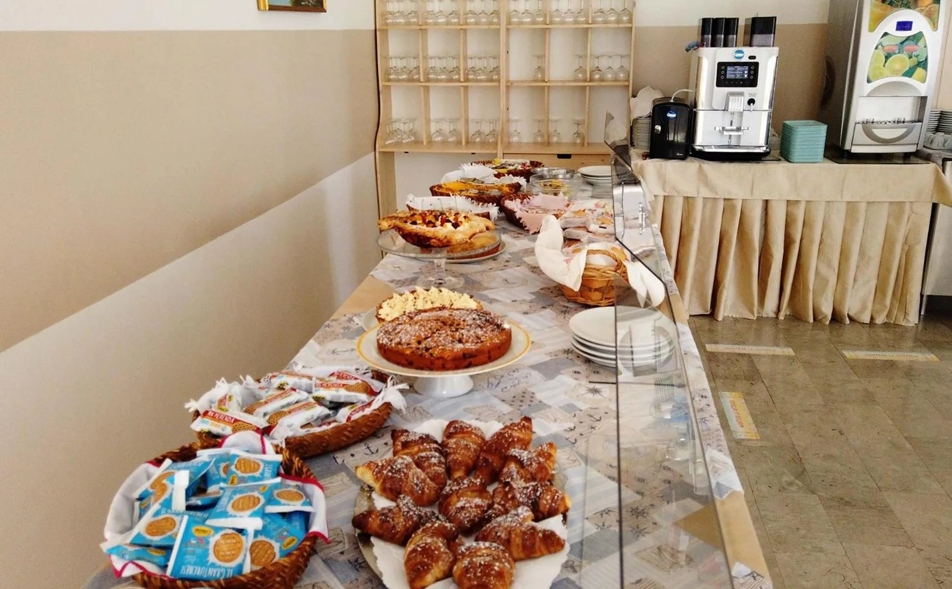 Dining area in Hotel Dei Cesari
