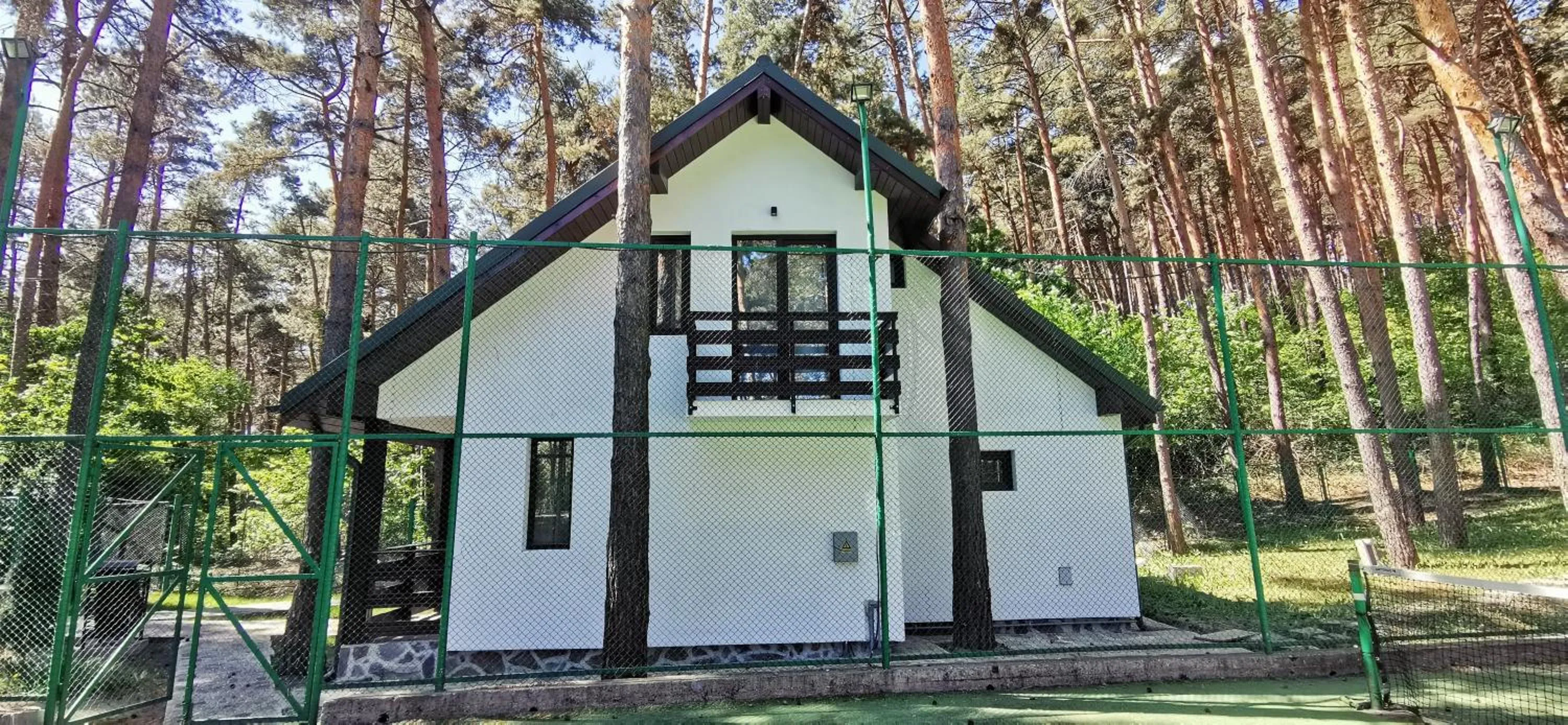 Complex Parc Pini Moinesti