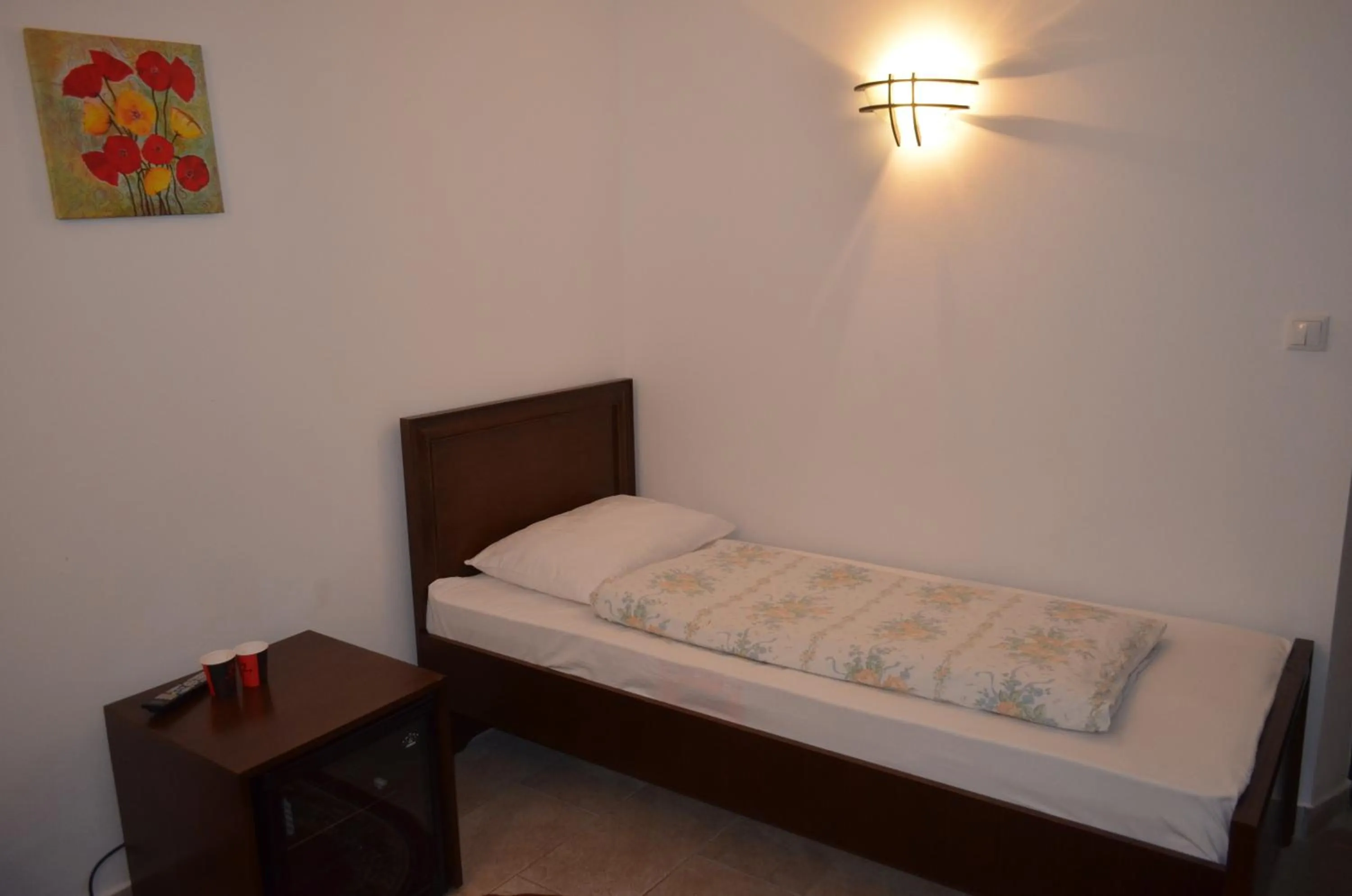 Photo of the whole room, Bed in Complex Parc Pini Moinesti