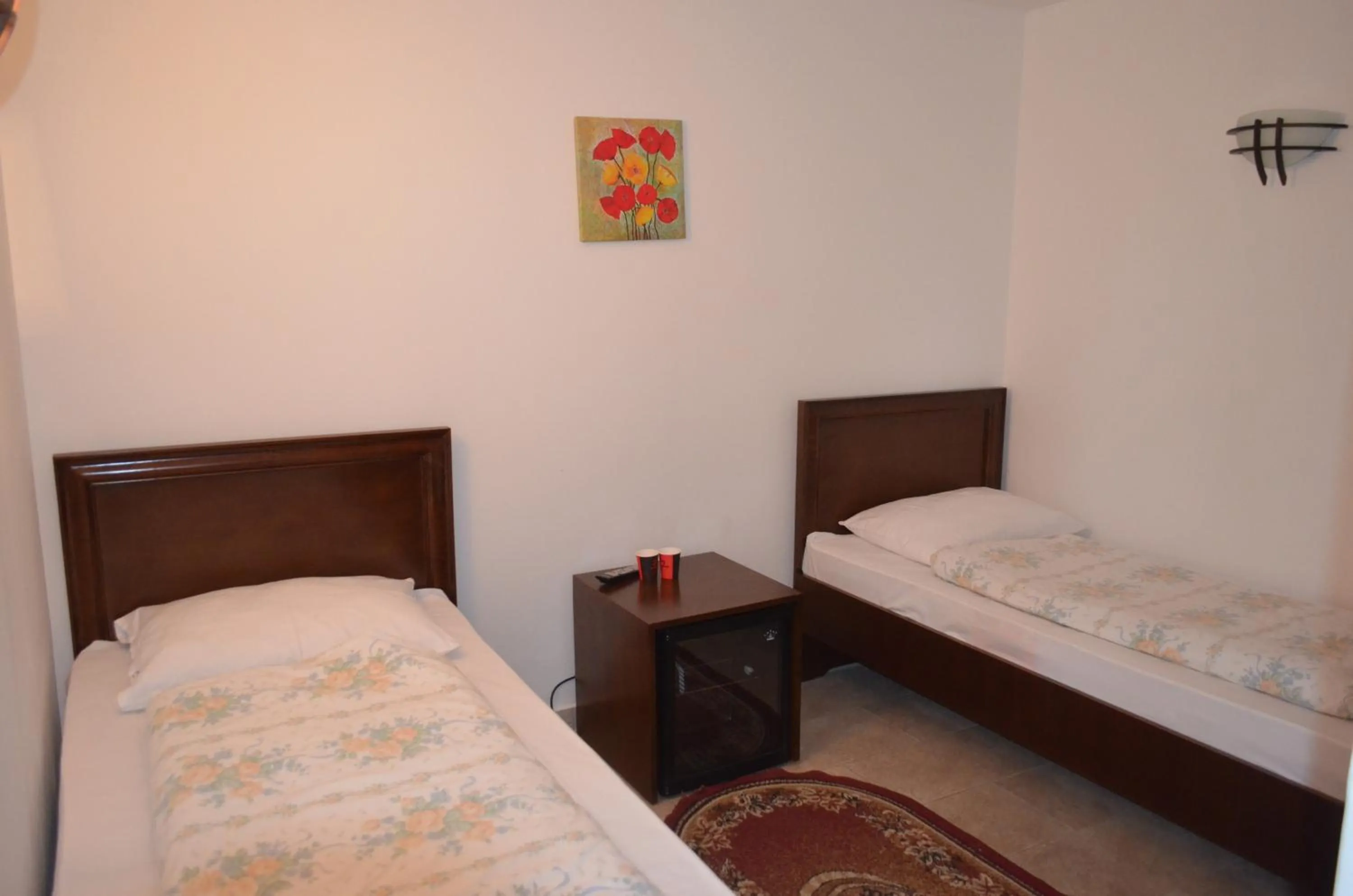 Photo of the whole room, Bed in Complex Parc Pini Moinesti