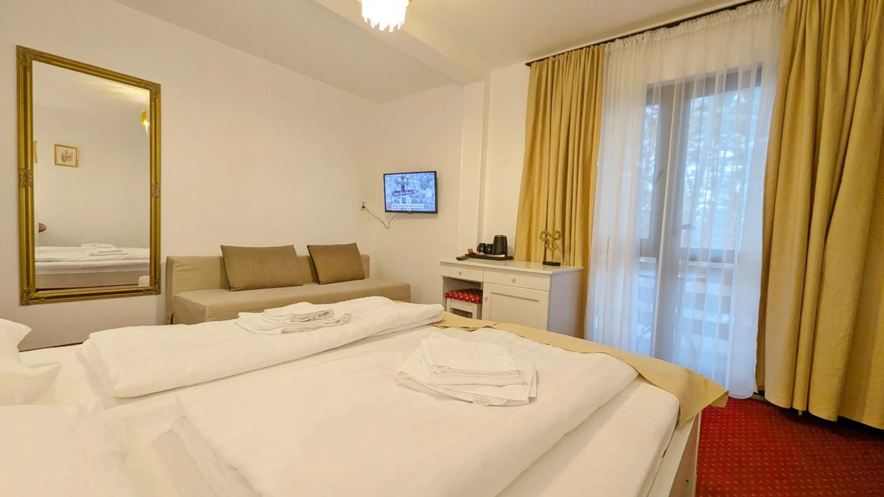 Bed in Complex Parc Pini Moinesti