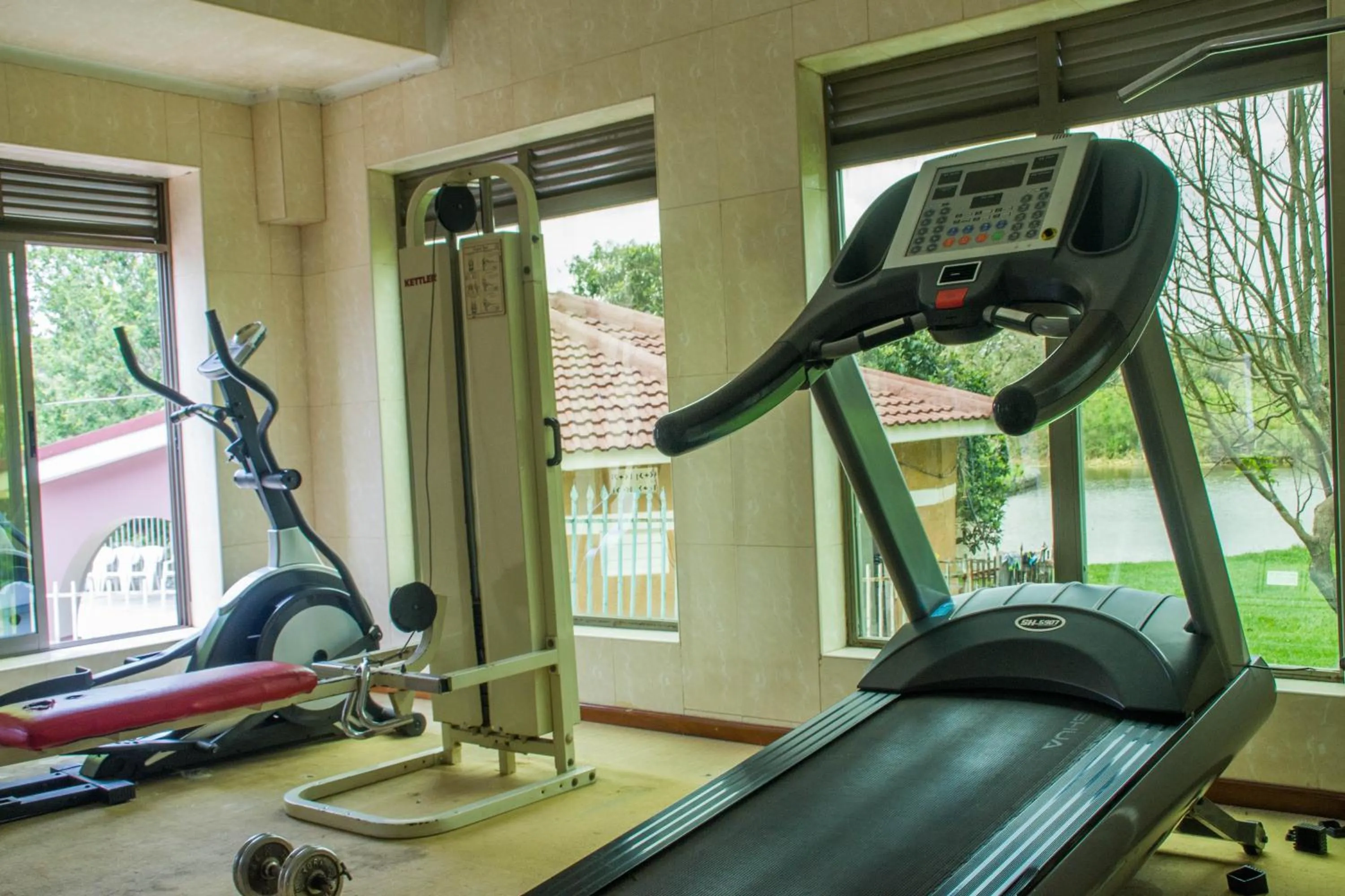 Fitness centre/facilities in Lake View Resort Hotel