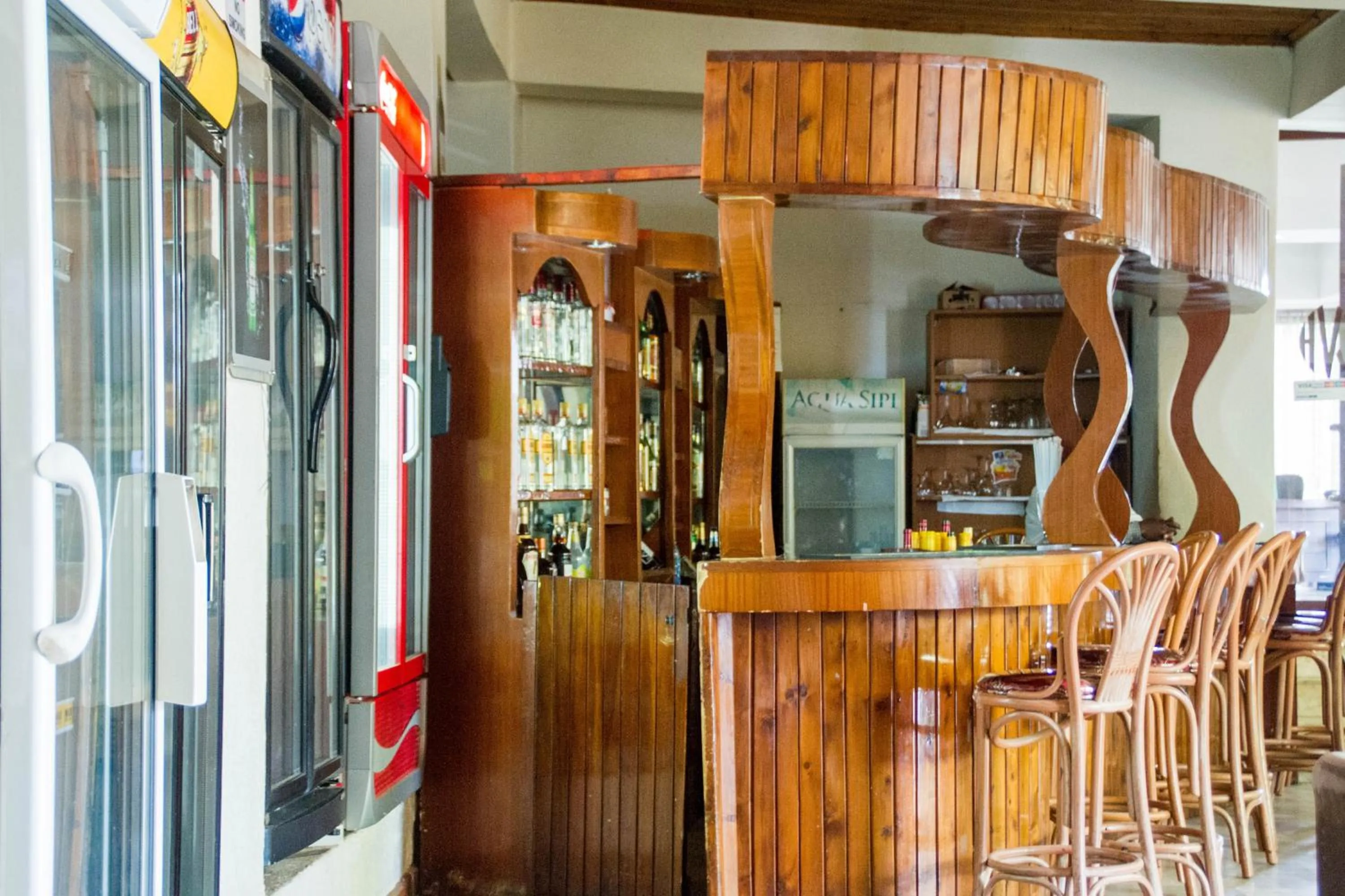 Lounge or bar in Lake View Resort Hotel