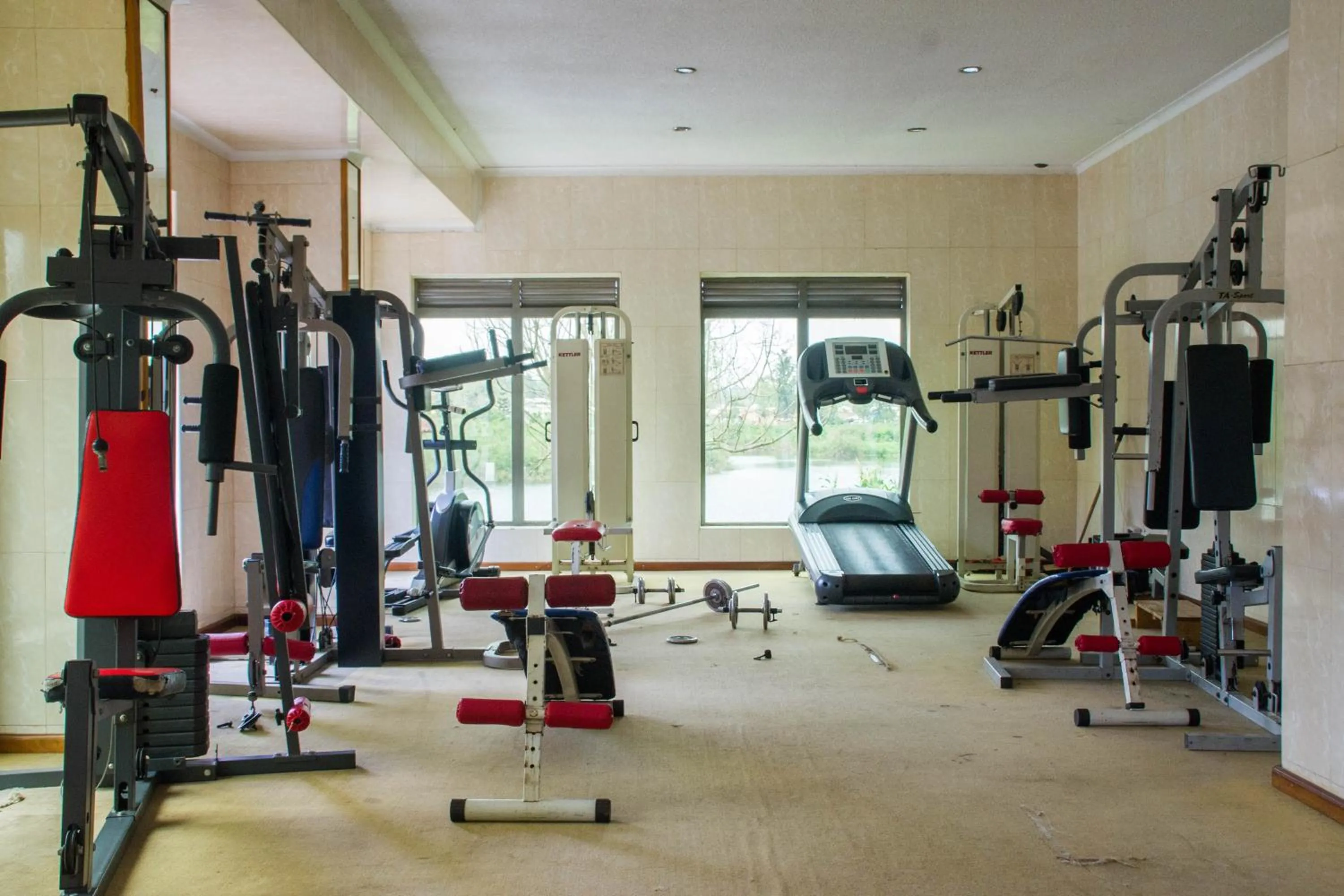 Fitness centre/facilities in Lake View Resort Hotel