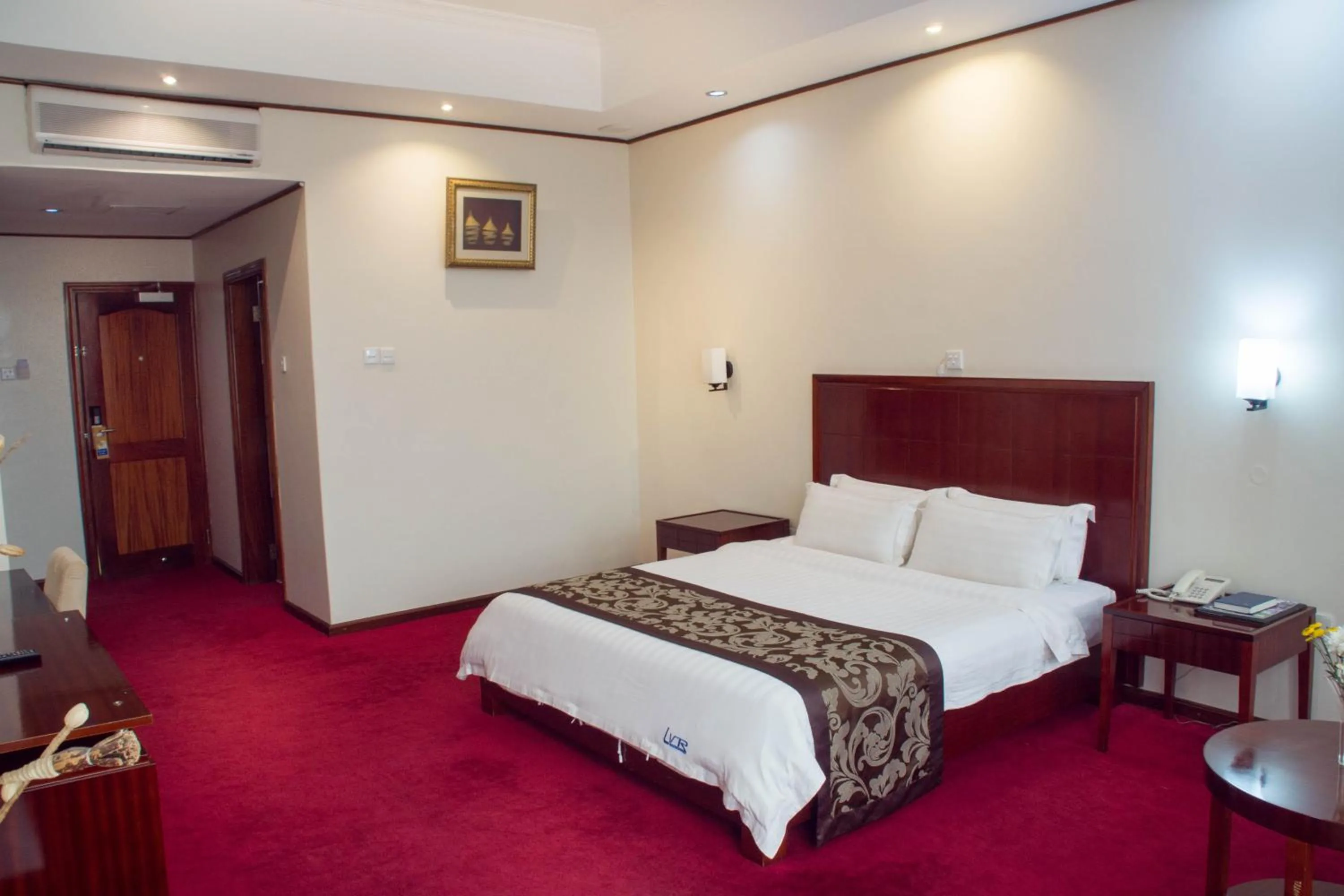 Bed in Lake View Resort Hotel