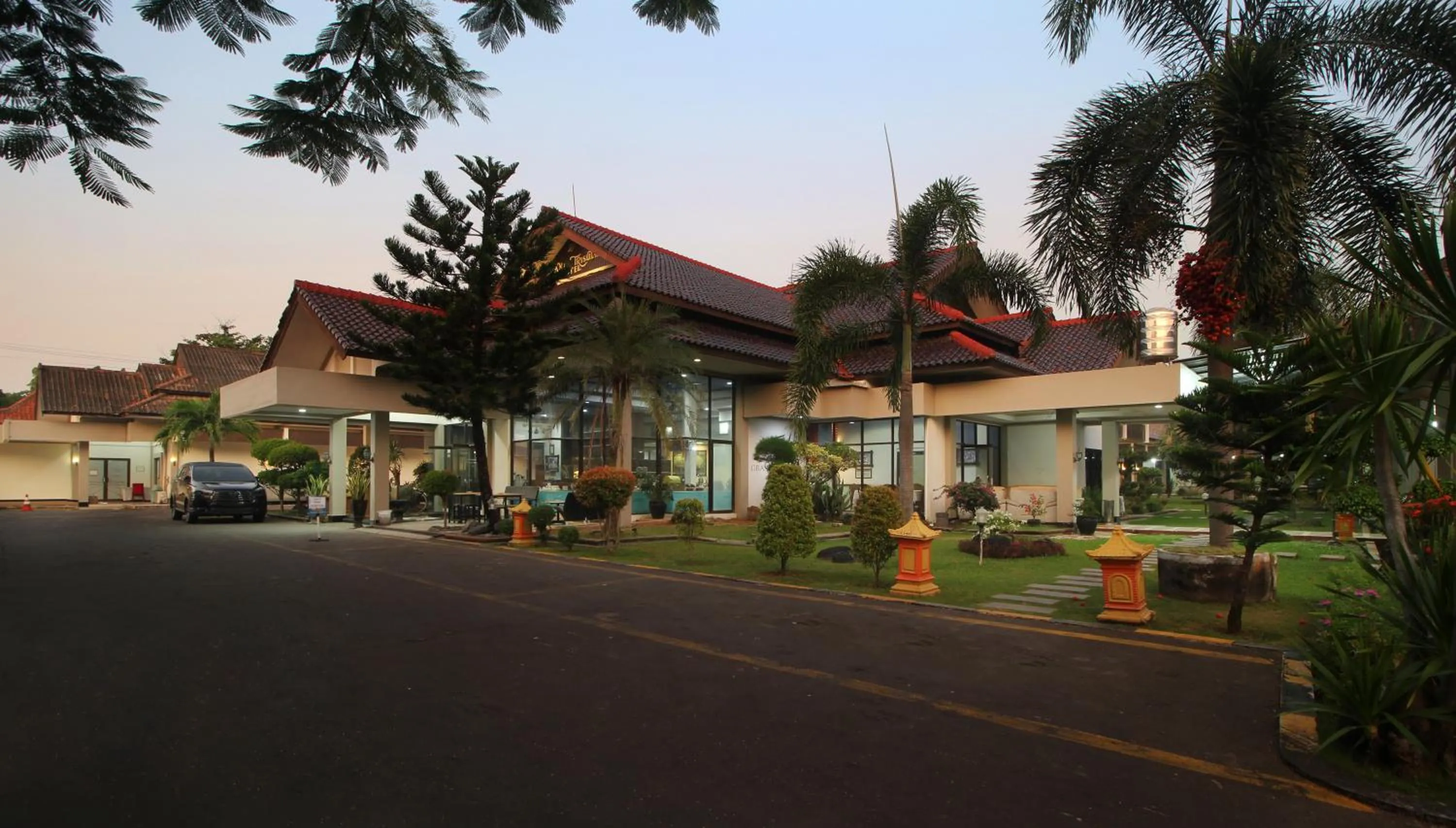Property building in Hotel Grand Trisula Indramayu
