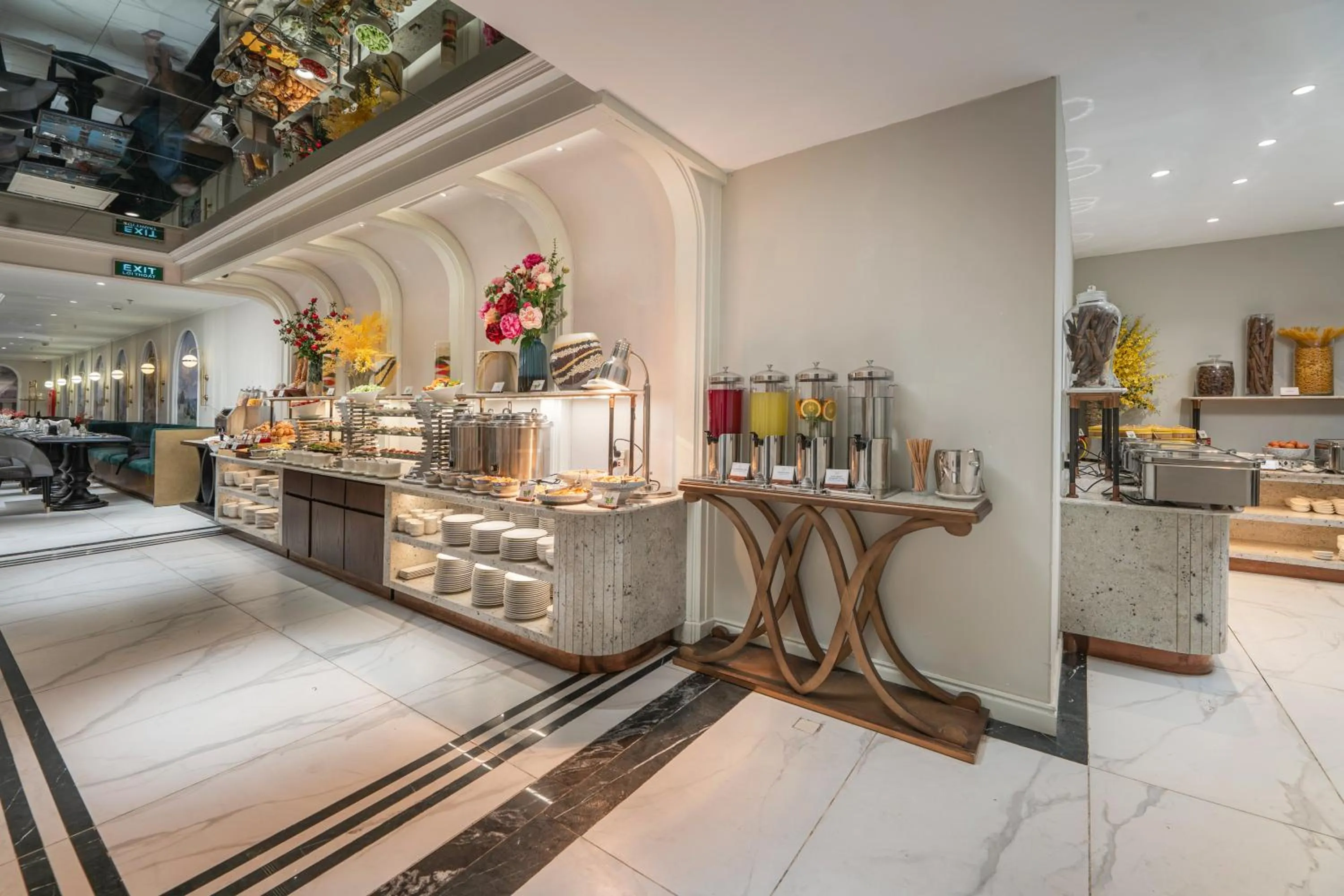 Buffet breakfast in Heritage Ham Long Hotel and Spa