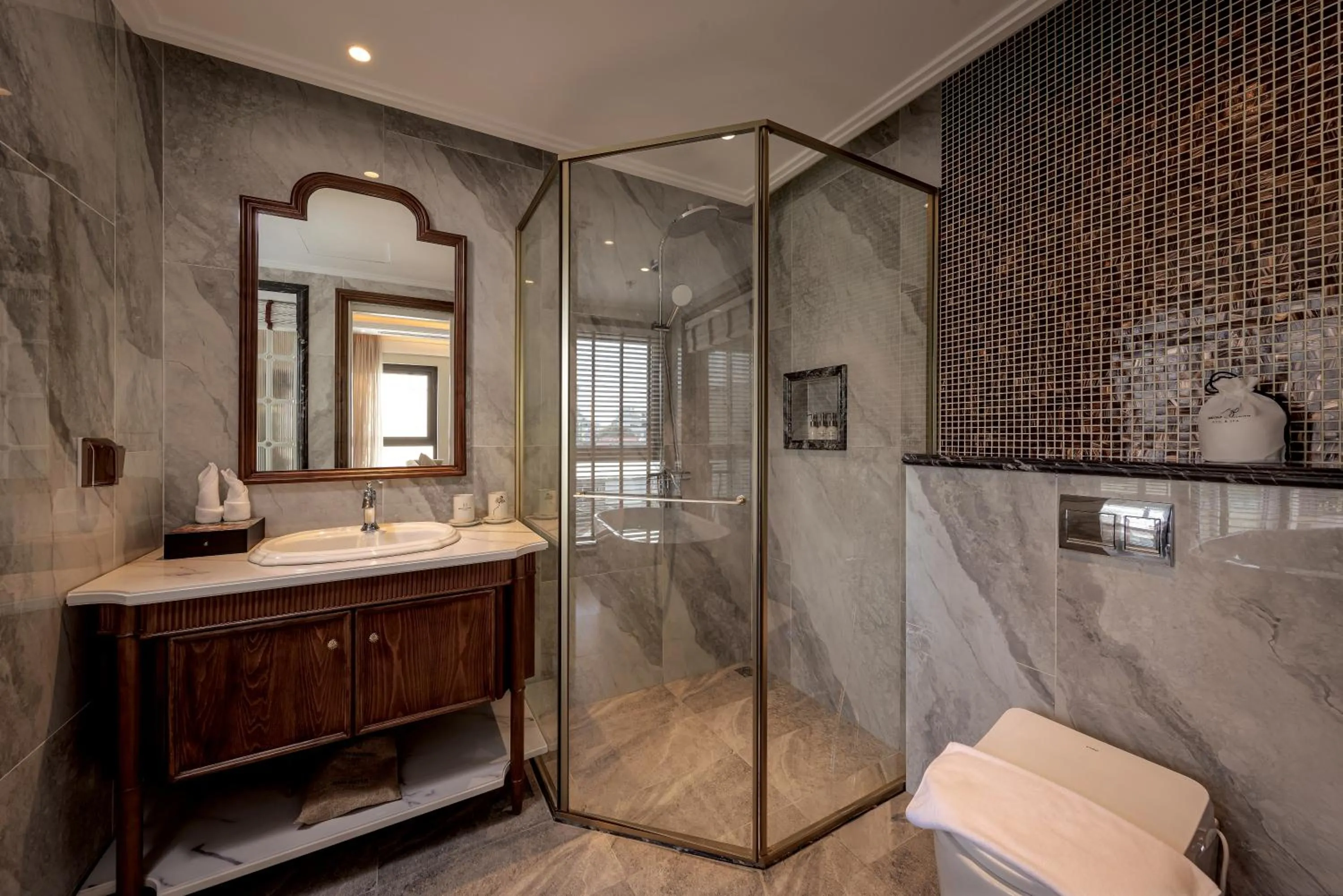 Bathroom in Heritage Ham Long Hotel and Spa