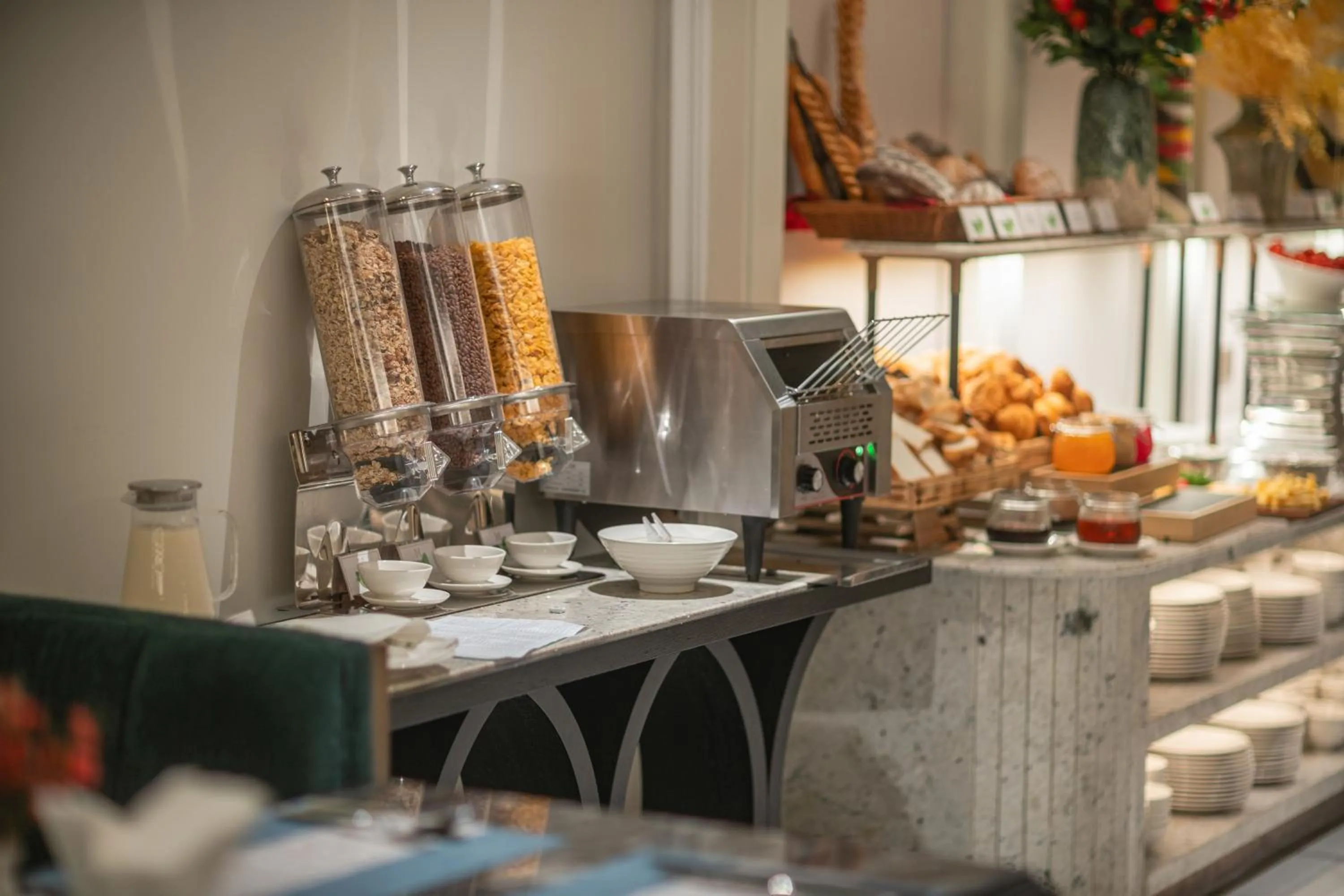 Buffet breakfast in Heritage Ham Long Hotel and Spa