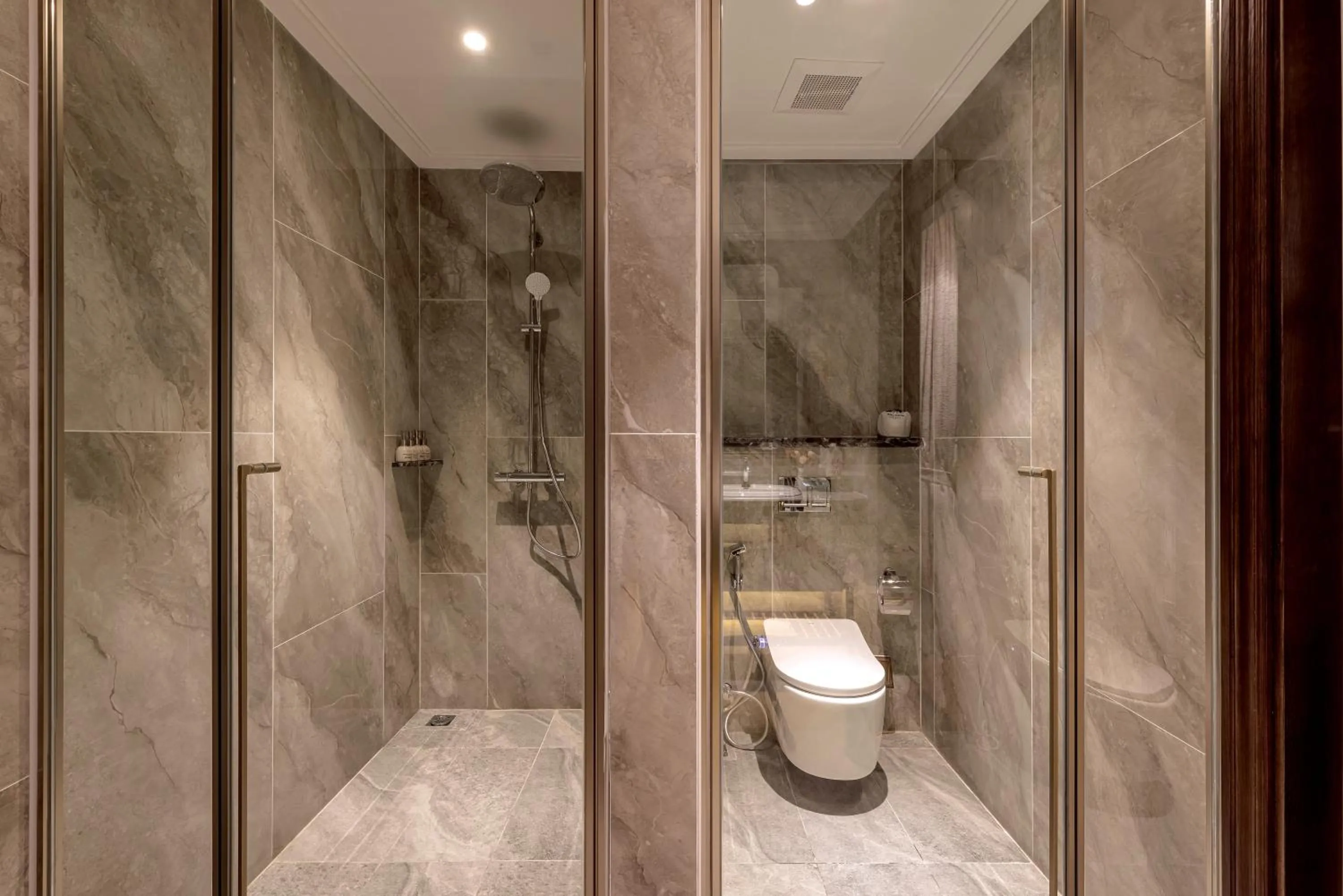 Bathroom in Heritage Ham Long Hotel and Spa