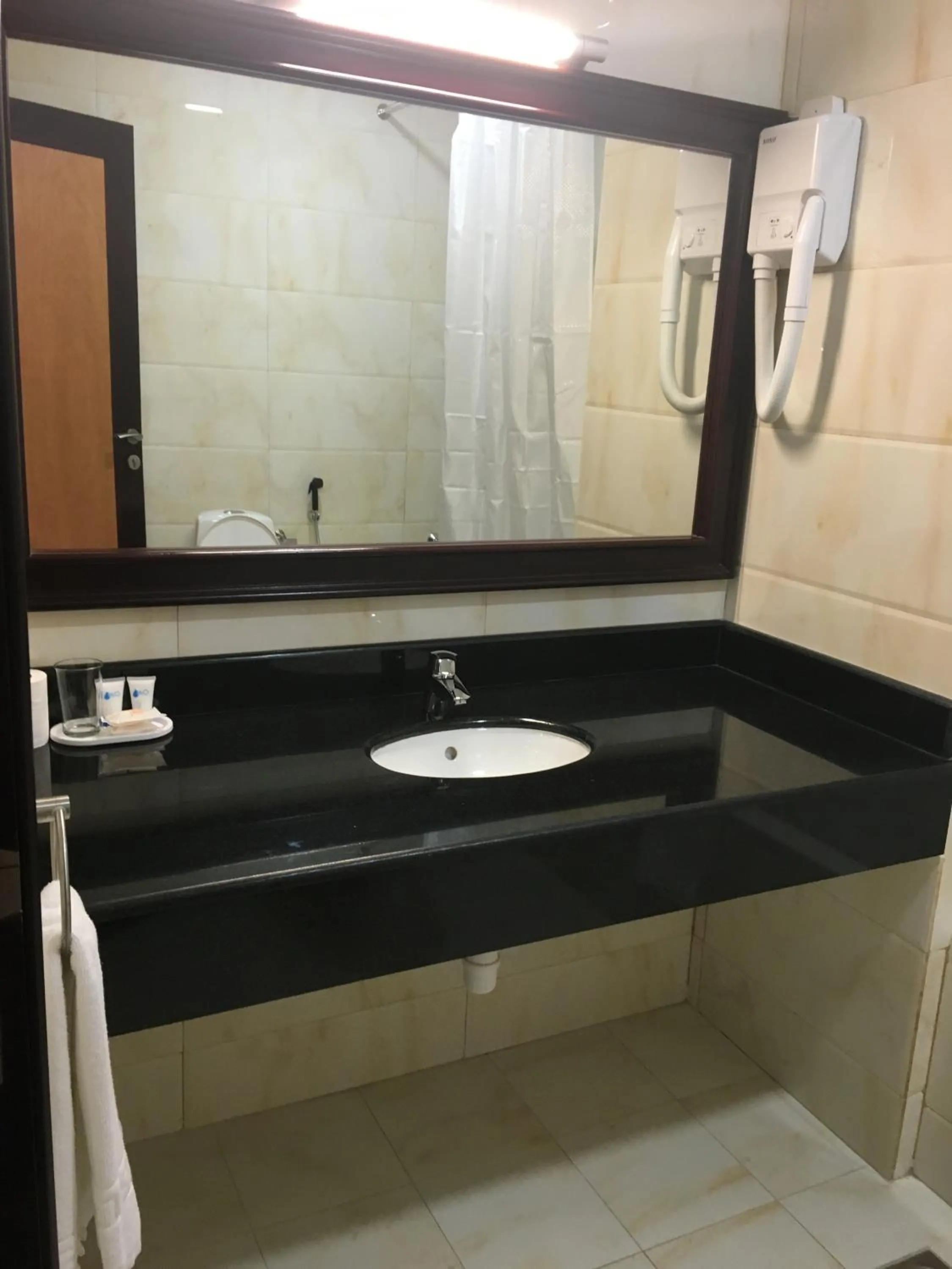 Bathroom in Muscat International Hotel Plaza