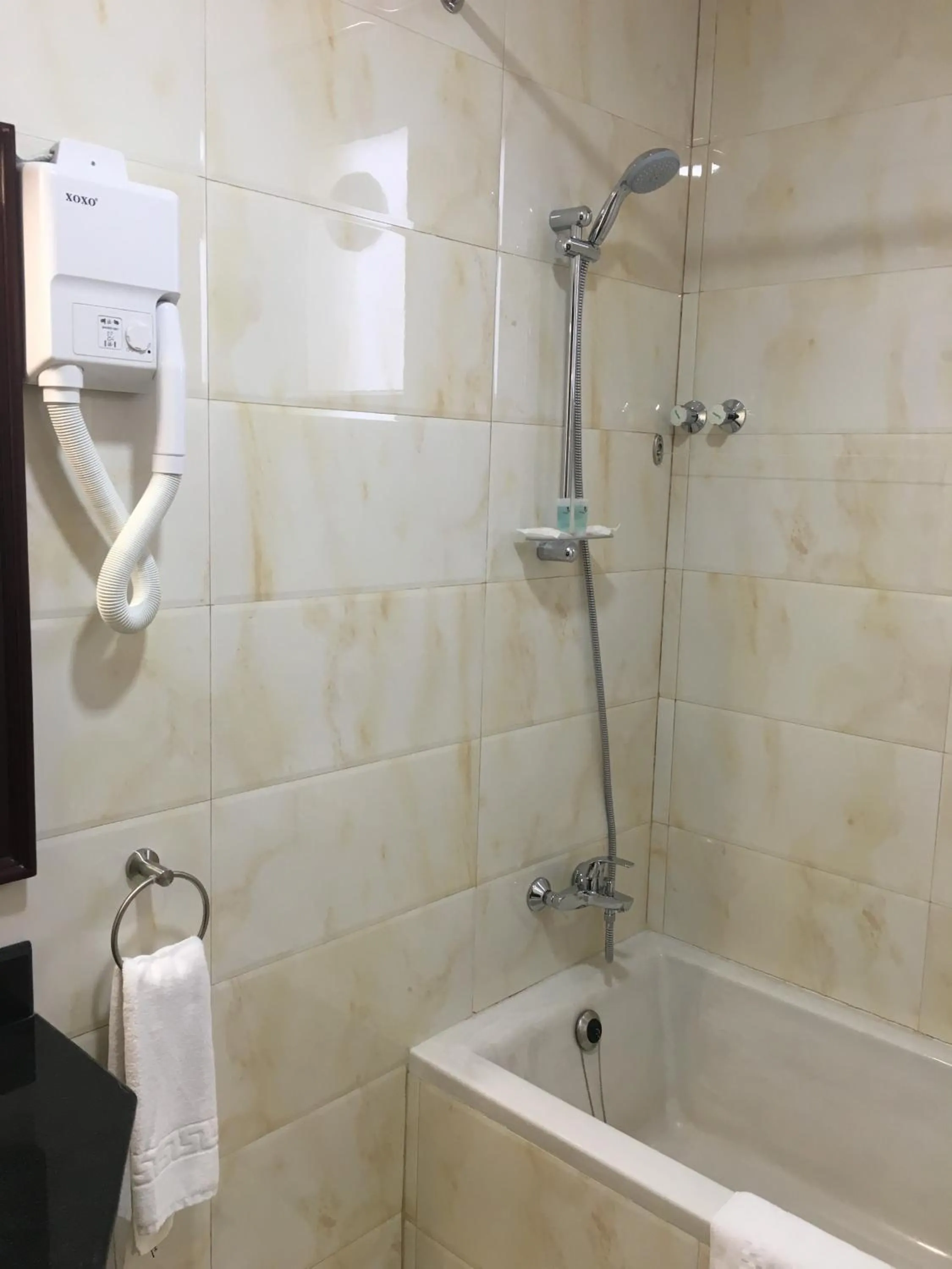 Bathroom in Muscat International Hotel Plaza