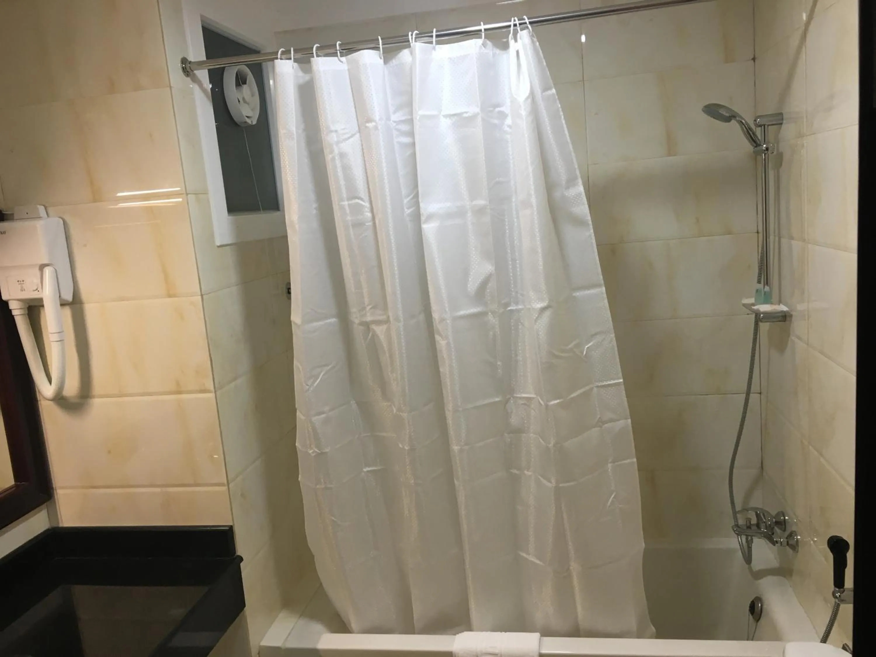 Bathroom in Muscat International Hotel Plaza