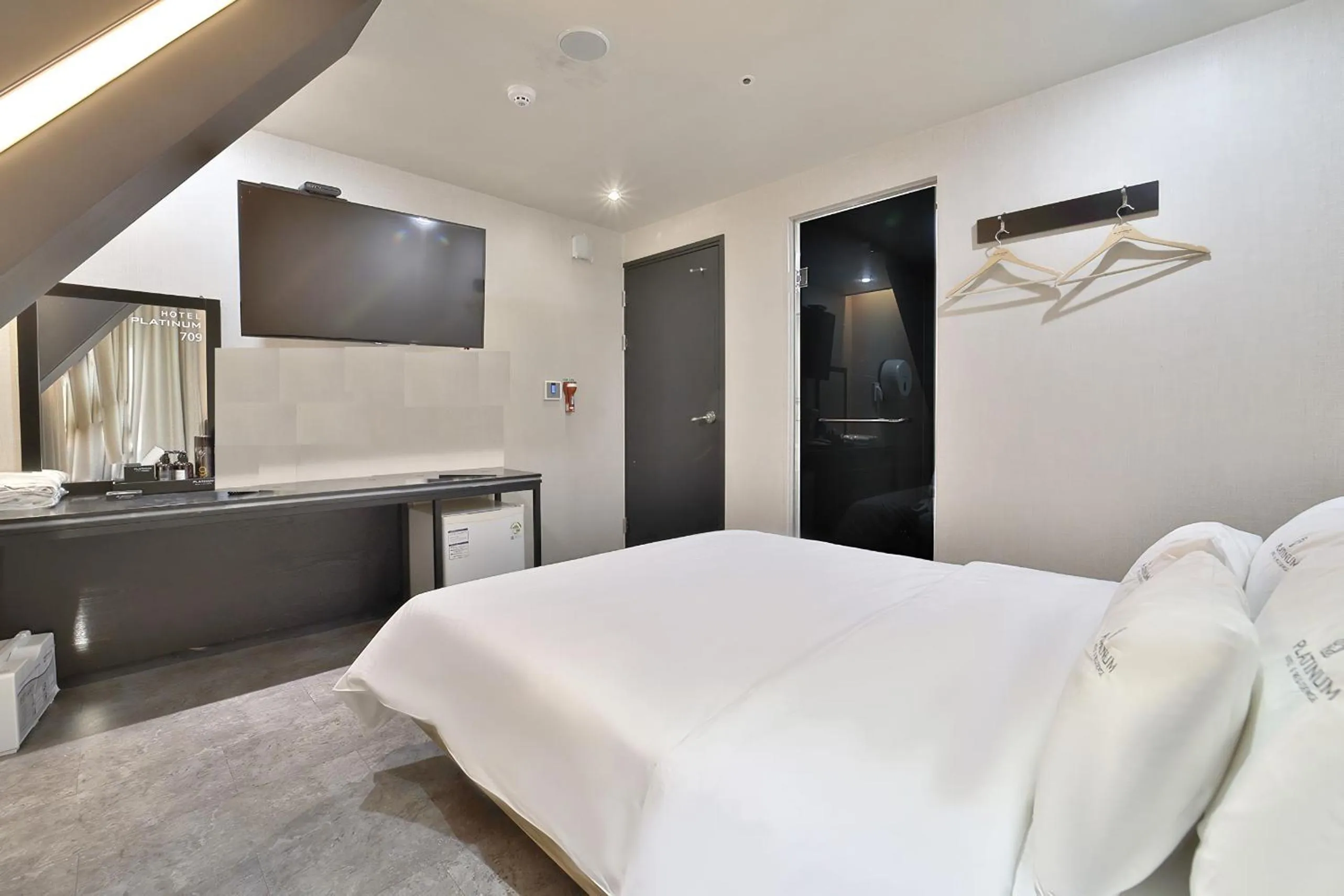 Bed in Busan Platinum Hotel Nampo