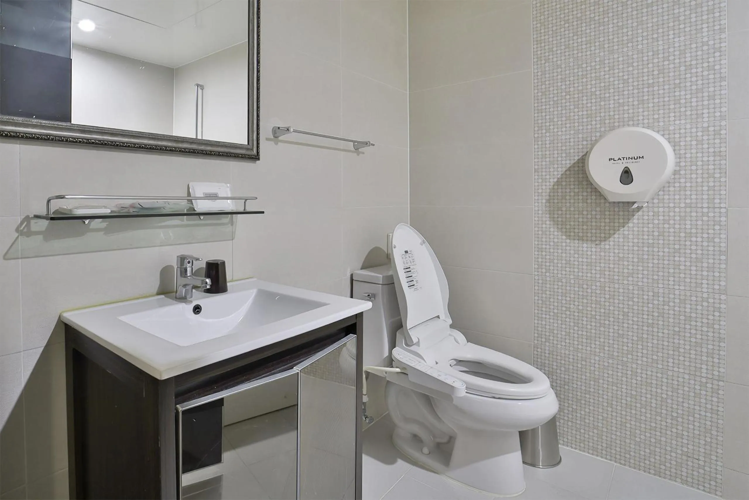 Toilet in Busan Platinum Hotel Nampo