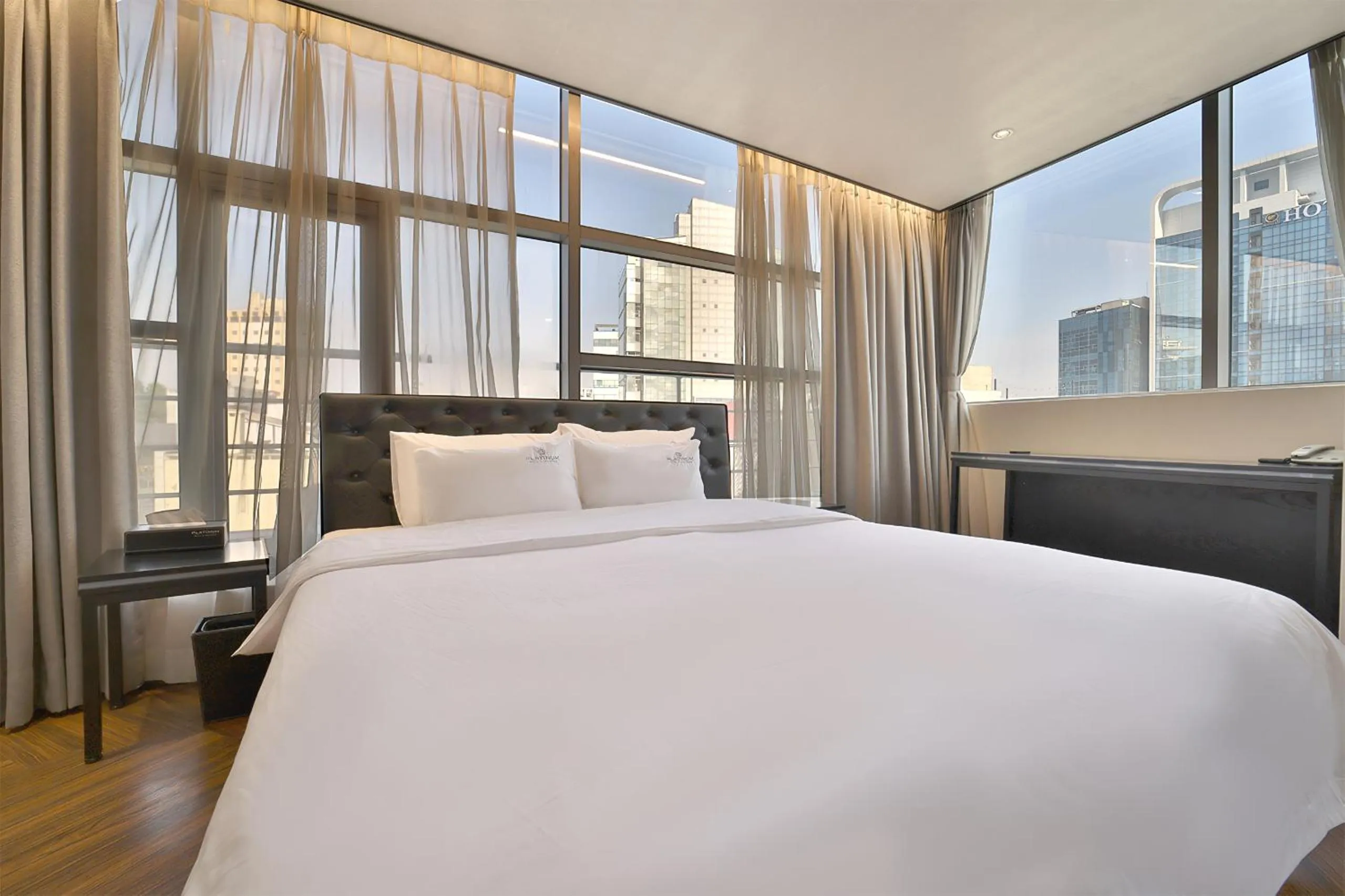 Bed in Busan Platinum Hotel Nampo