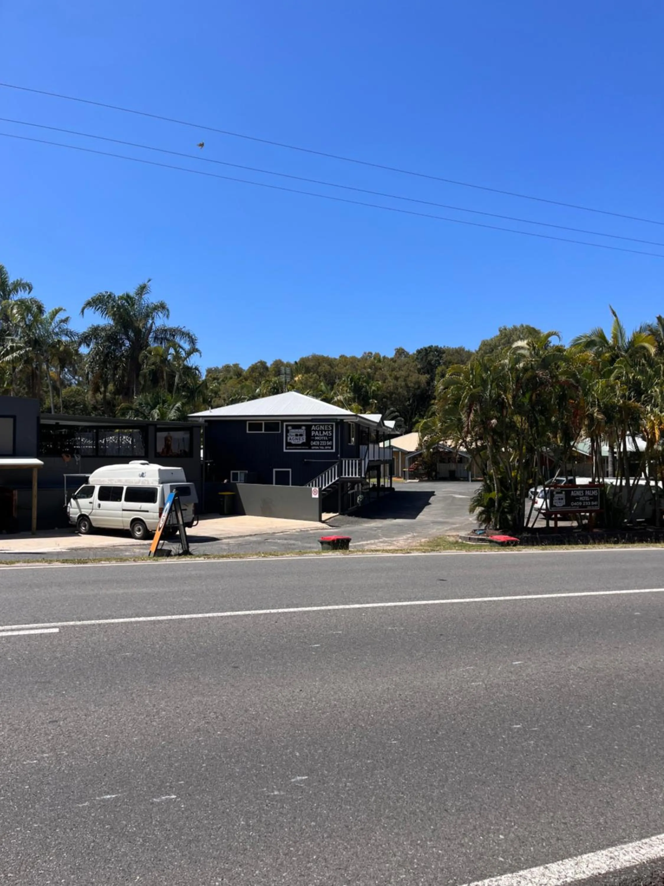 Property building in Agnes Palms Motel