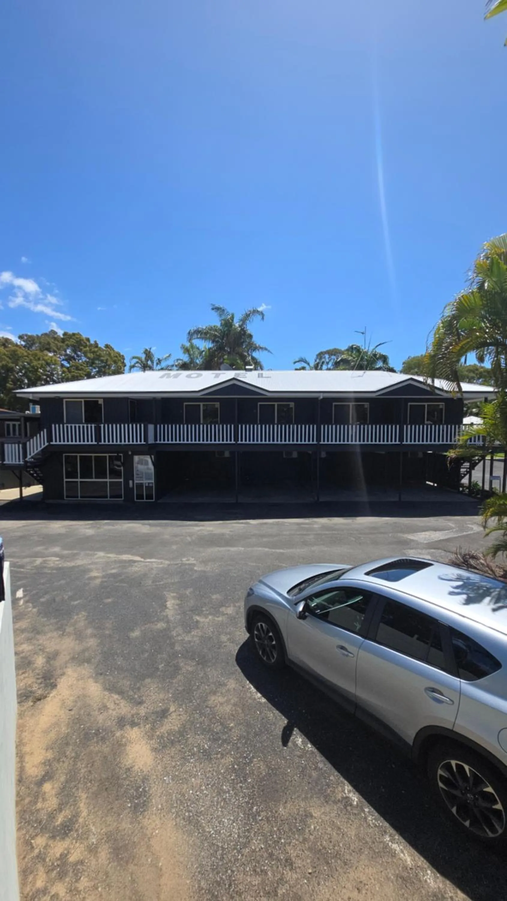 Property building in Agnes Palms Motel