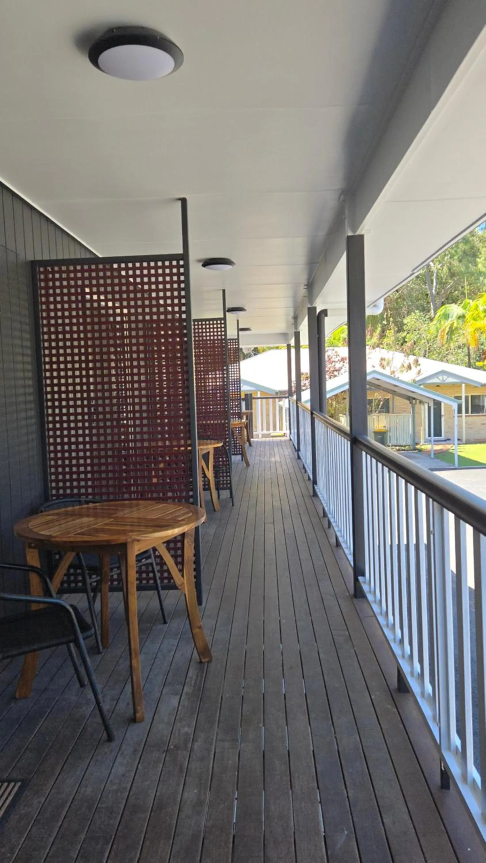 Balcony/Terrace in Agnes Palms Motel