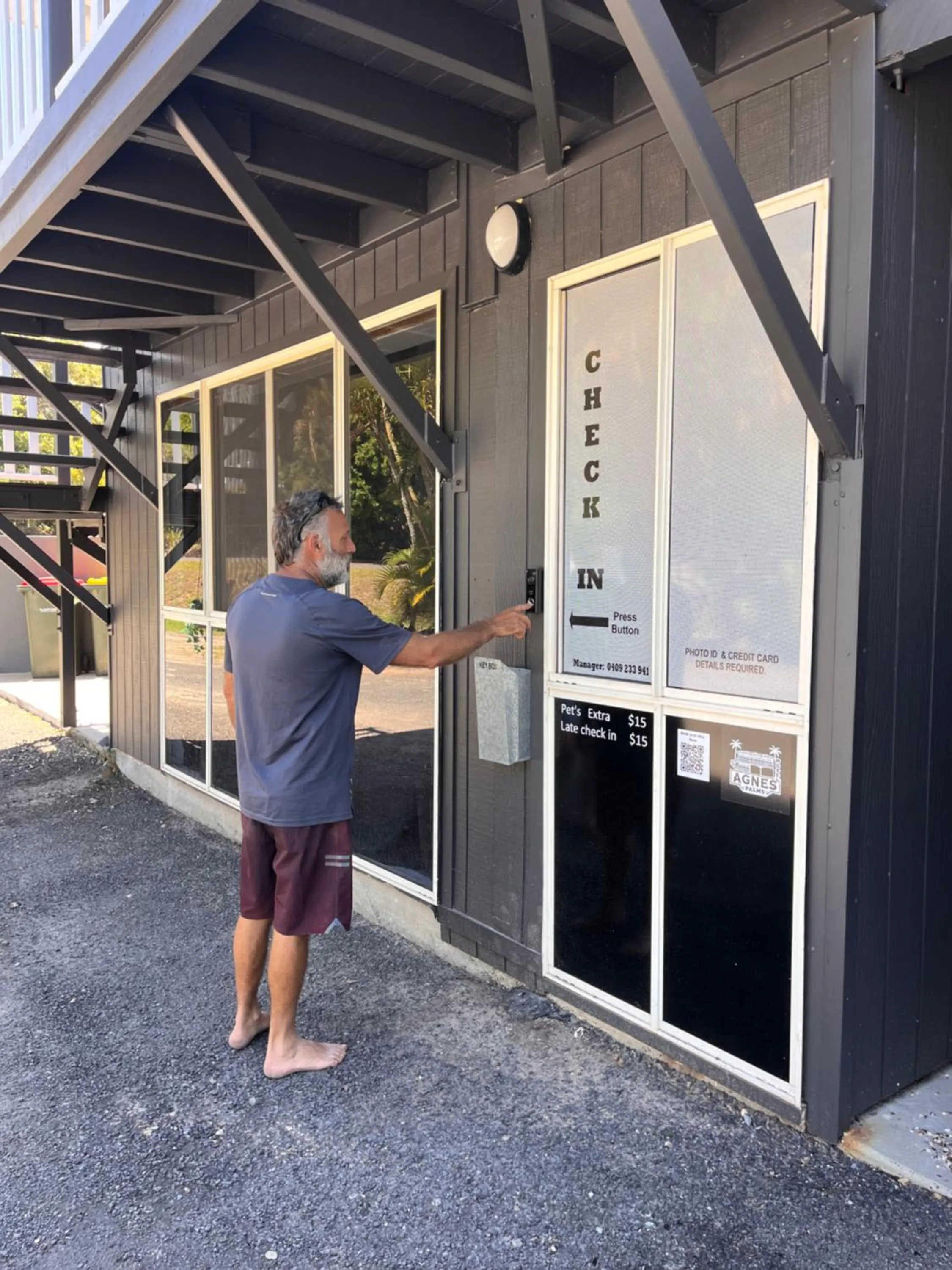 Property building in Agnes Palms Motel