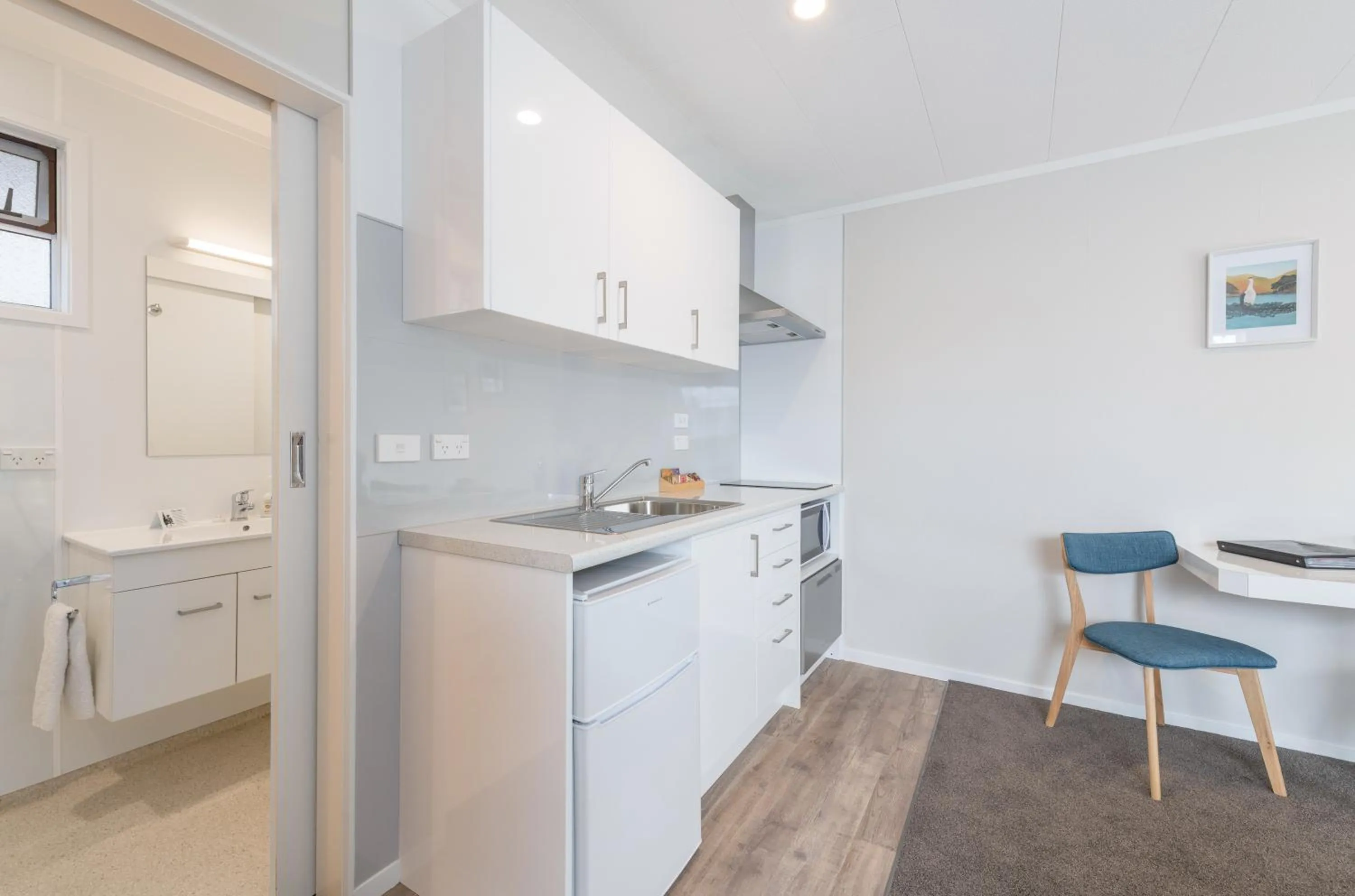 Kitchen or kitchenette in Abbey Court Motel