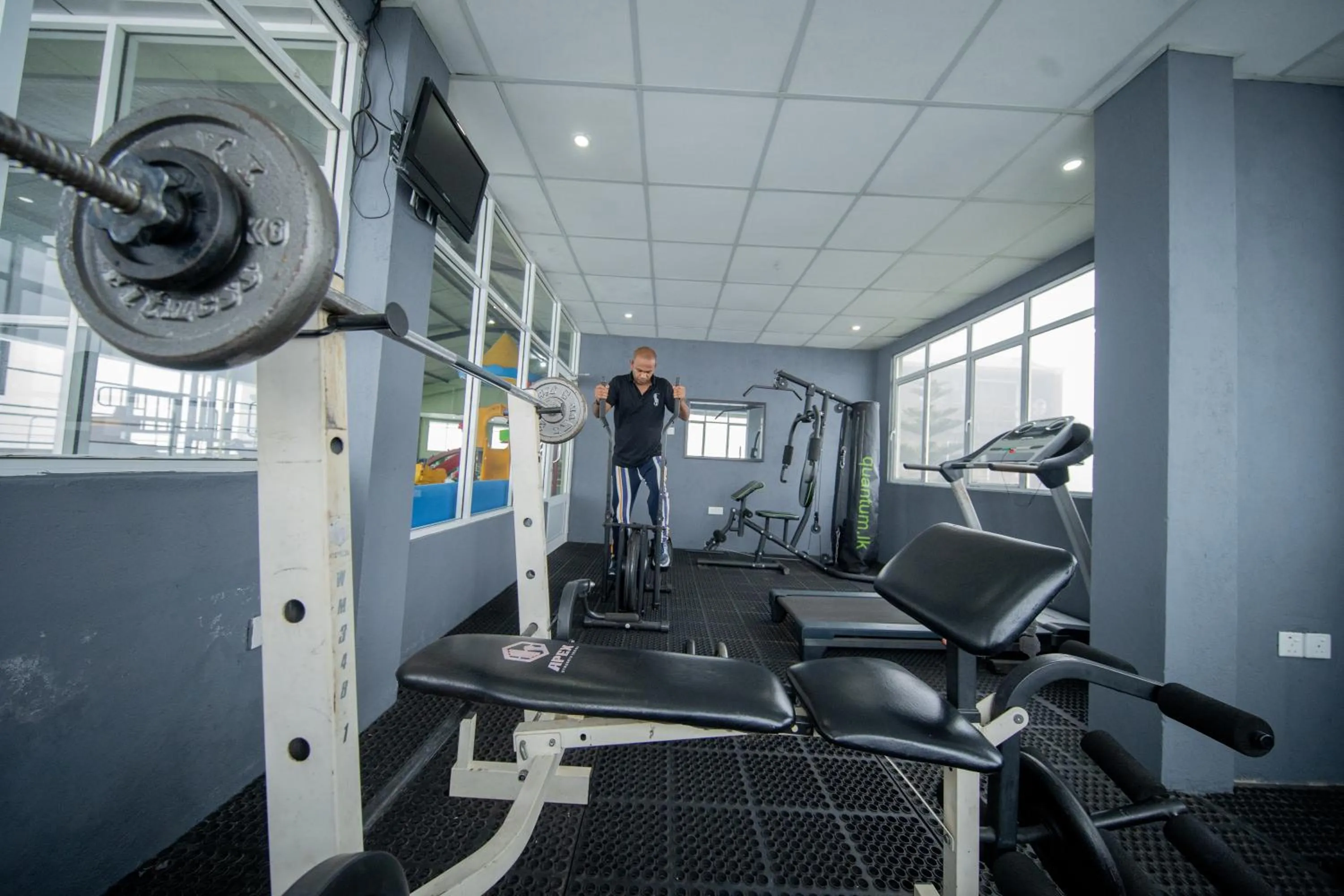 Fitness centre/facilities in Olympus Plaza Hotel