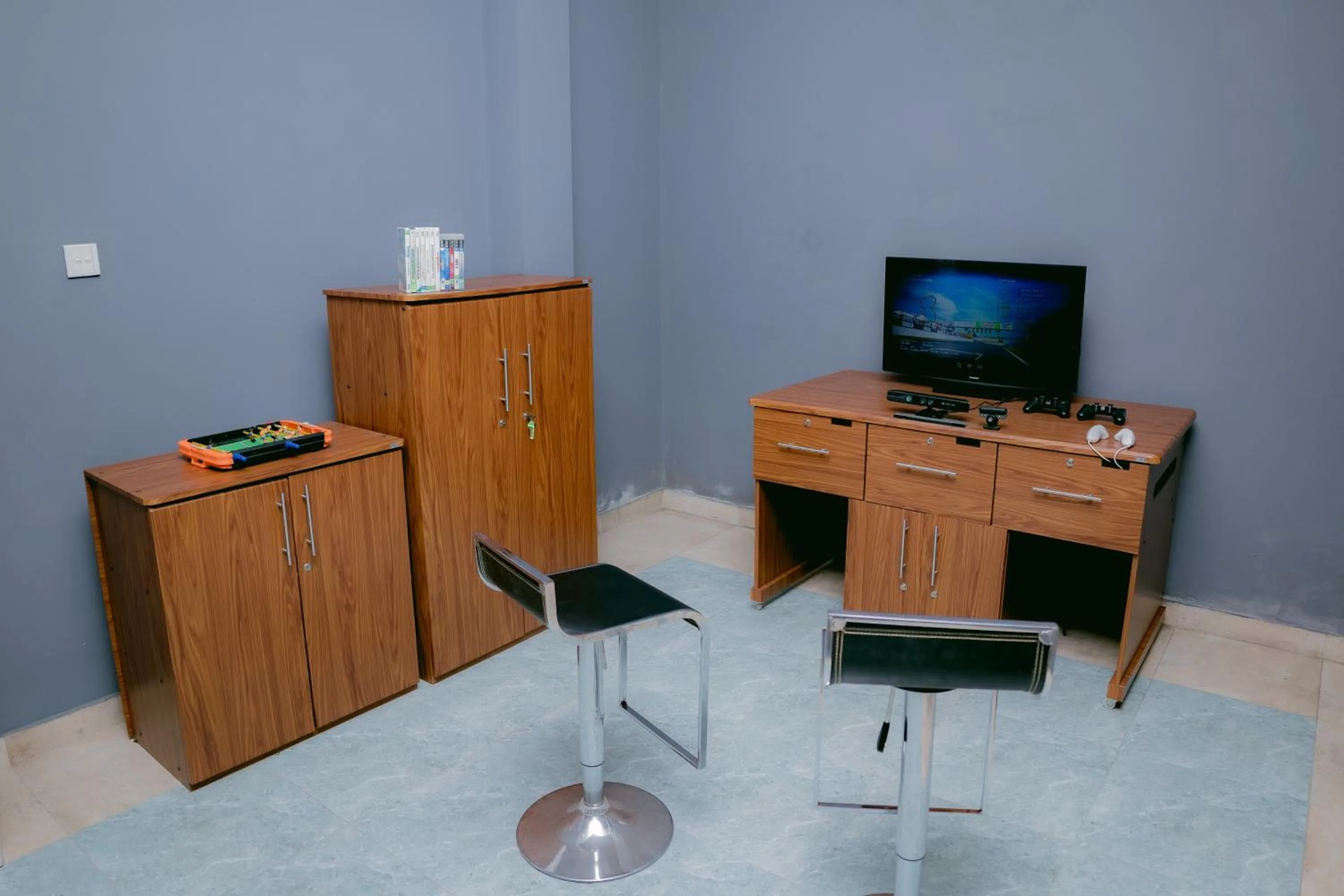 Entertainment in Olympus Plaza Hotel