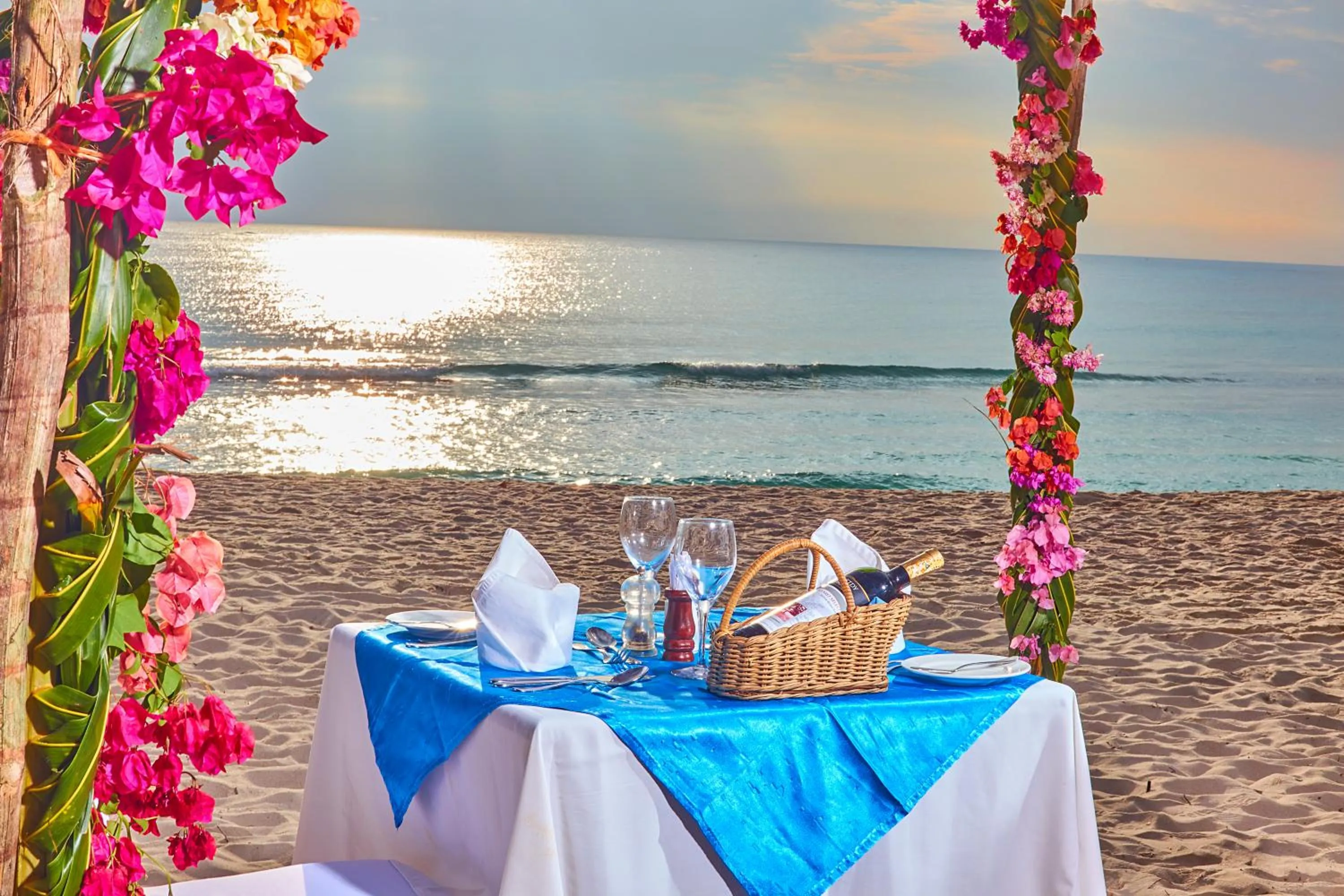 Dining area in Jacaranda Indian Ocean Beach Resort
