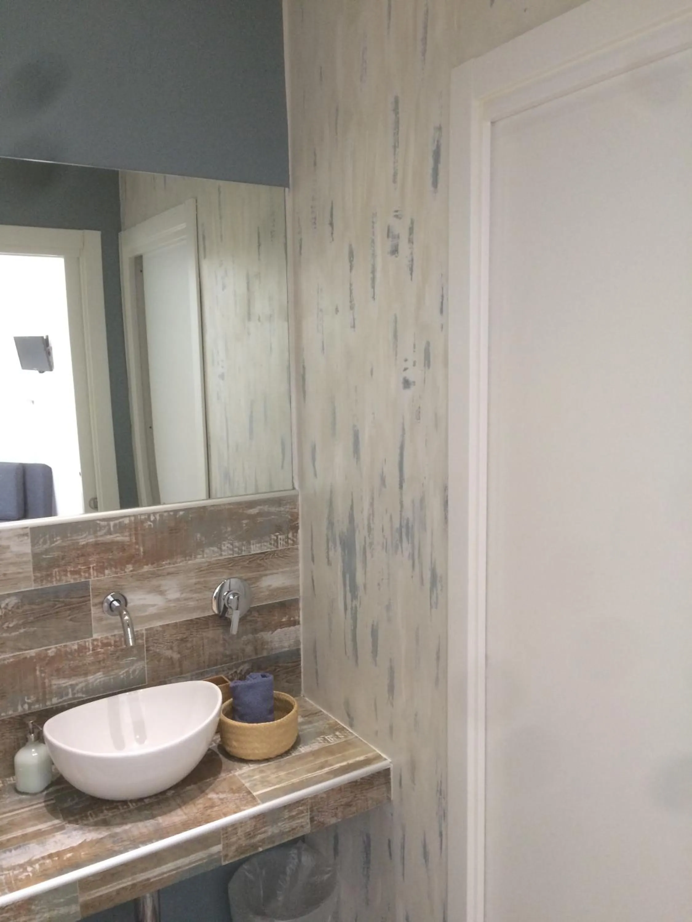 Bathroom in La Terrazza Di Arturo Guest House