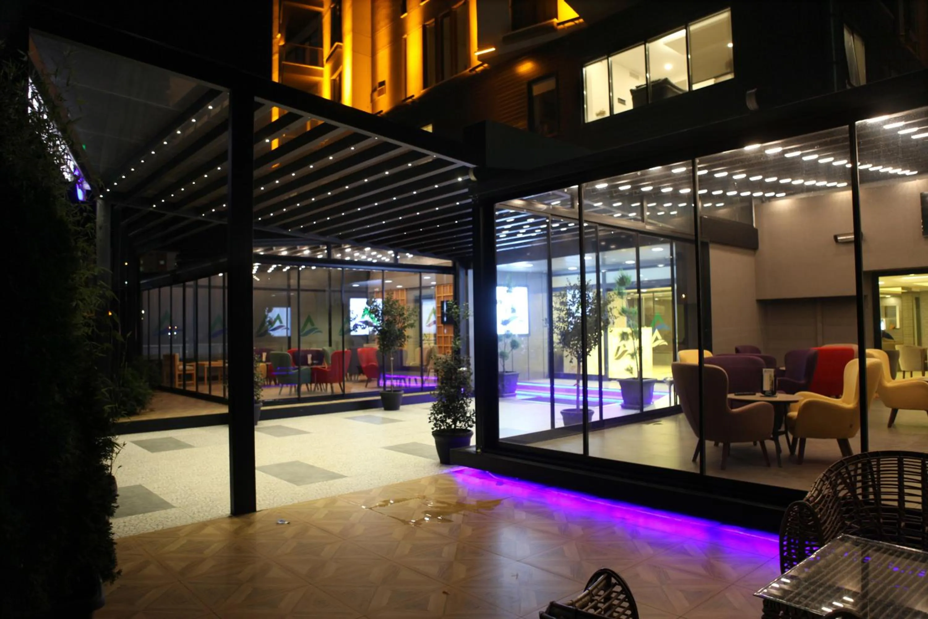 Coffee/tea facilities in Alesha Suite Otel